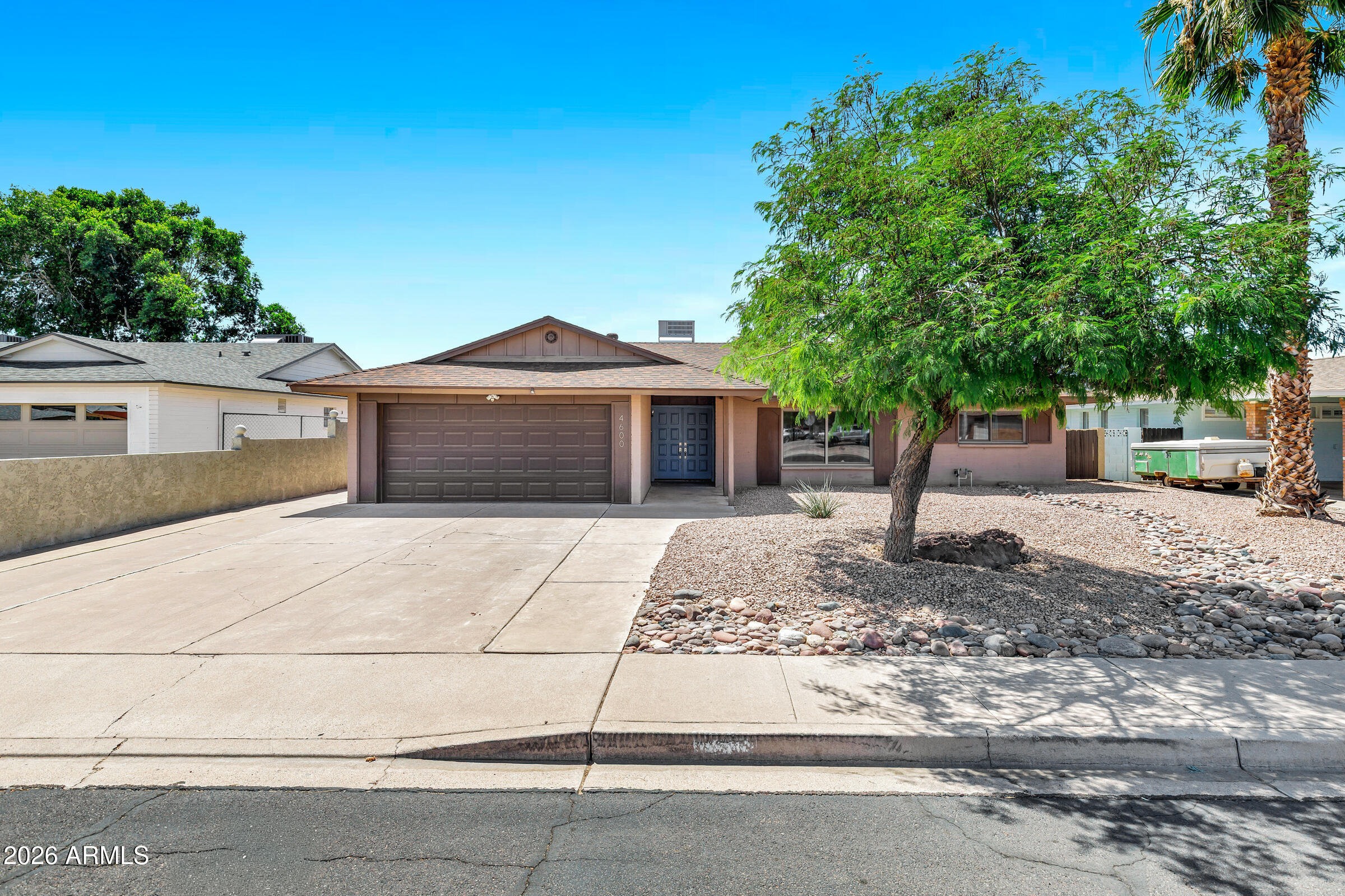 4600 S Dorsey Lane — photo