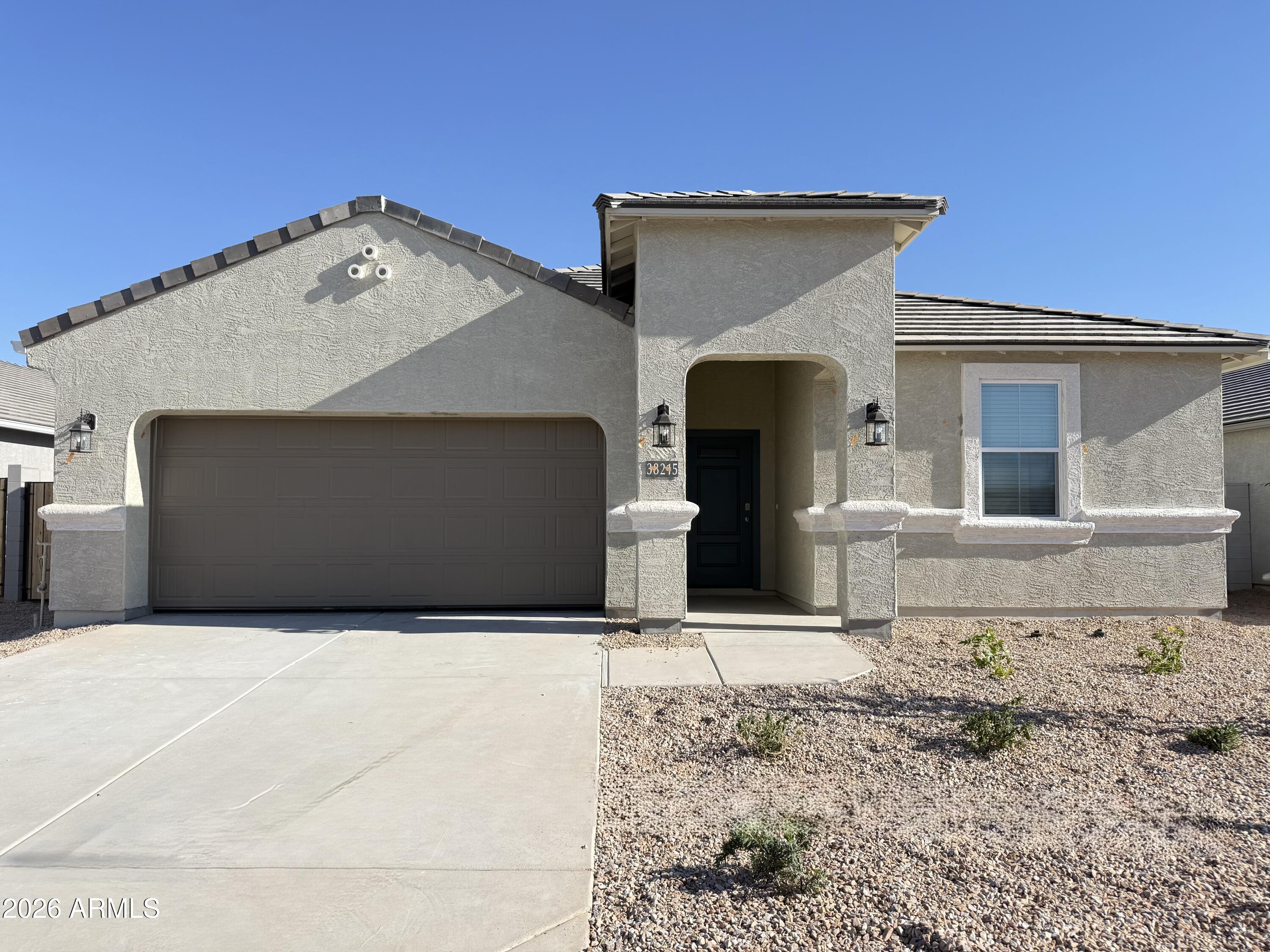38215 W Capri Avenue — photo