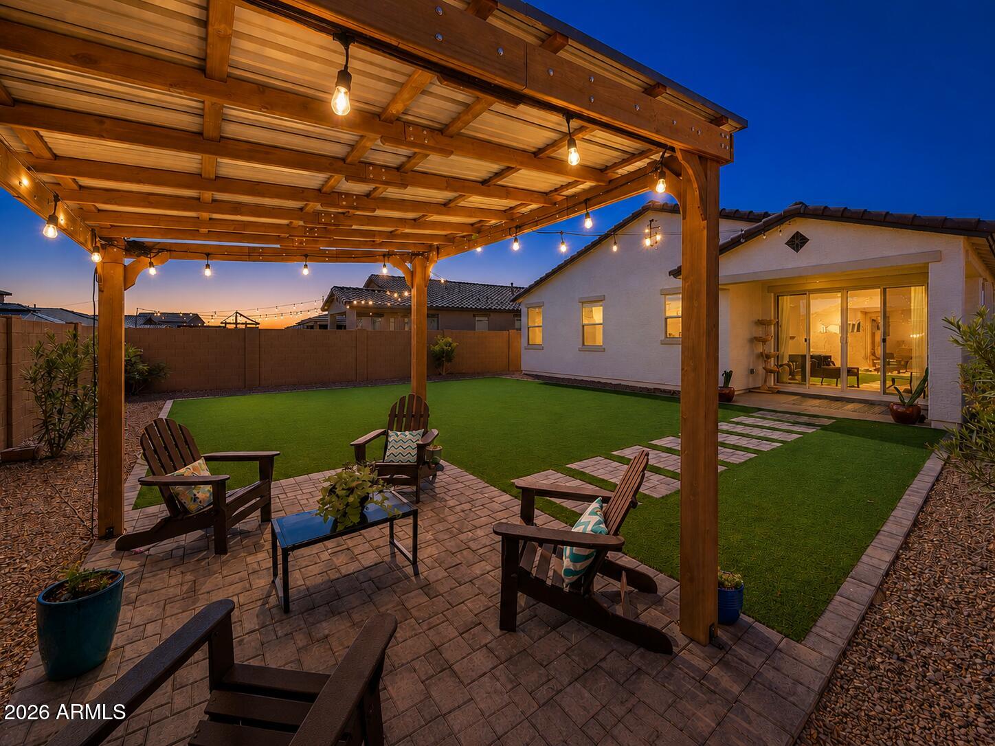 11009 W Hadley Street — photo