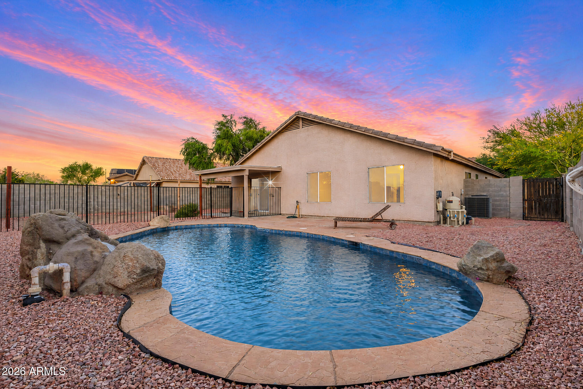 1740 E Francisco Drive — photo