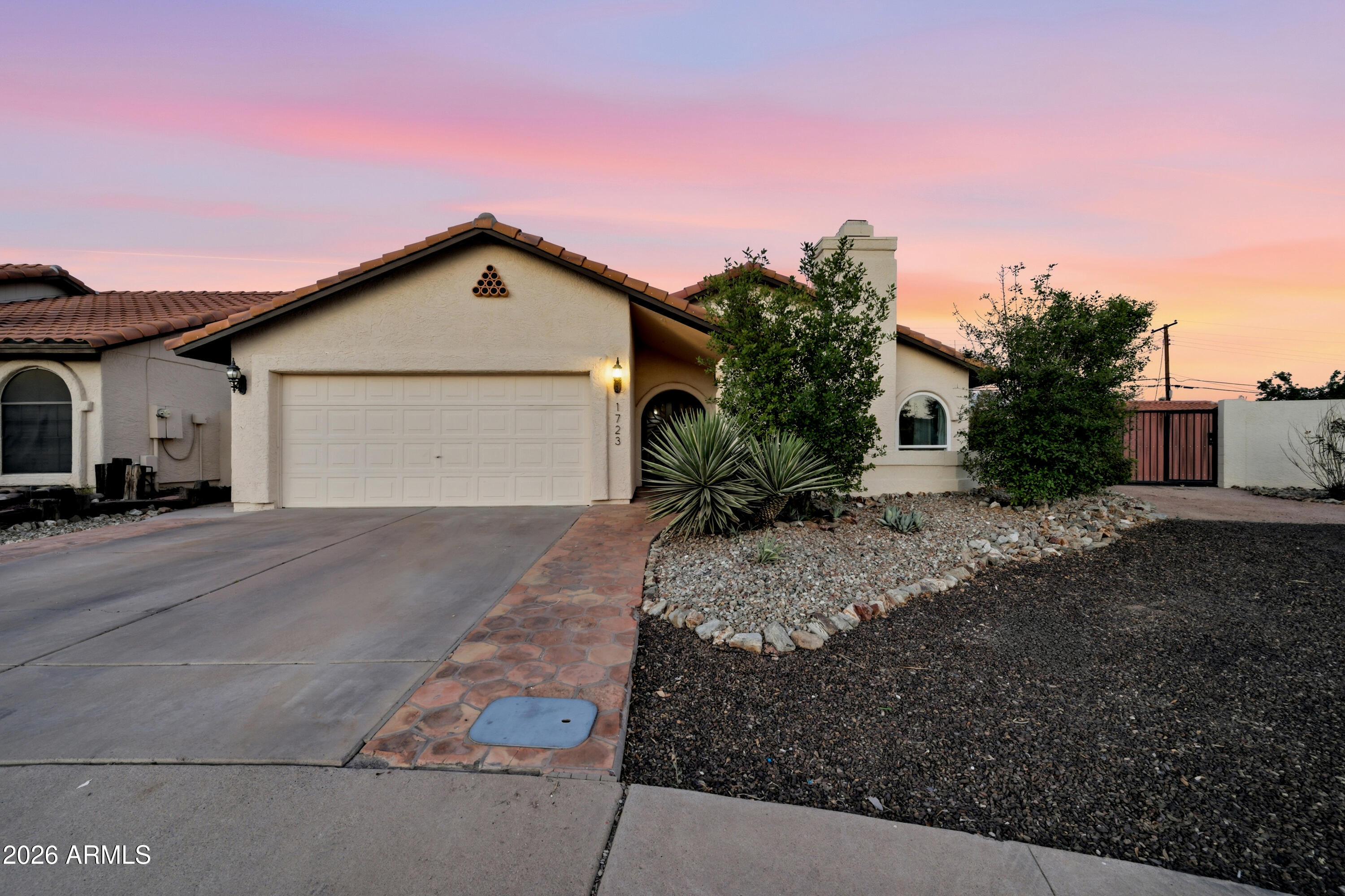 1723 N Palm Drive — photo
