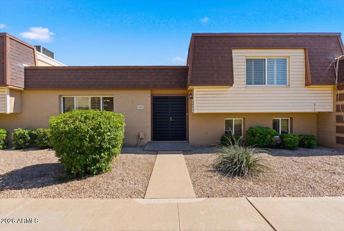 5085 N Granite Reef Road — photo