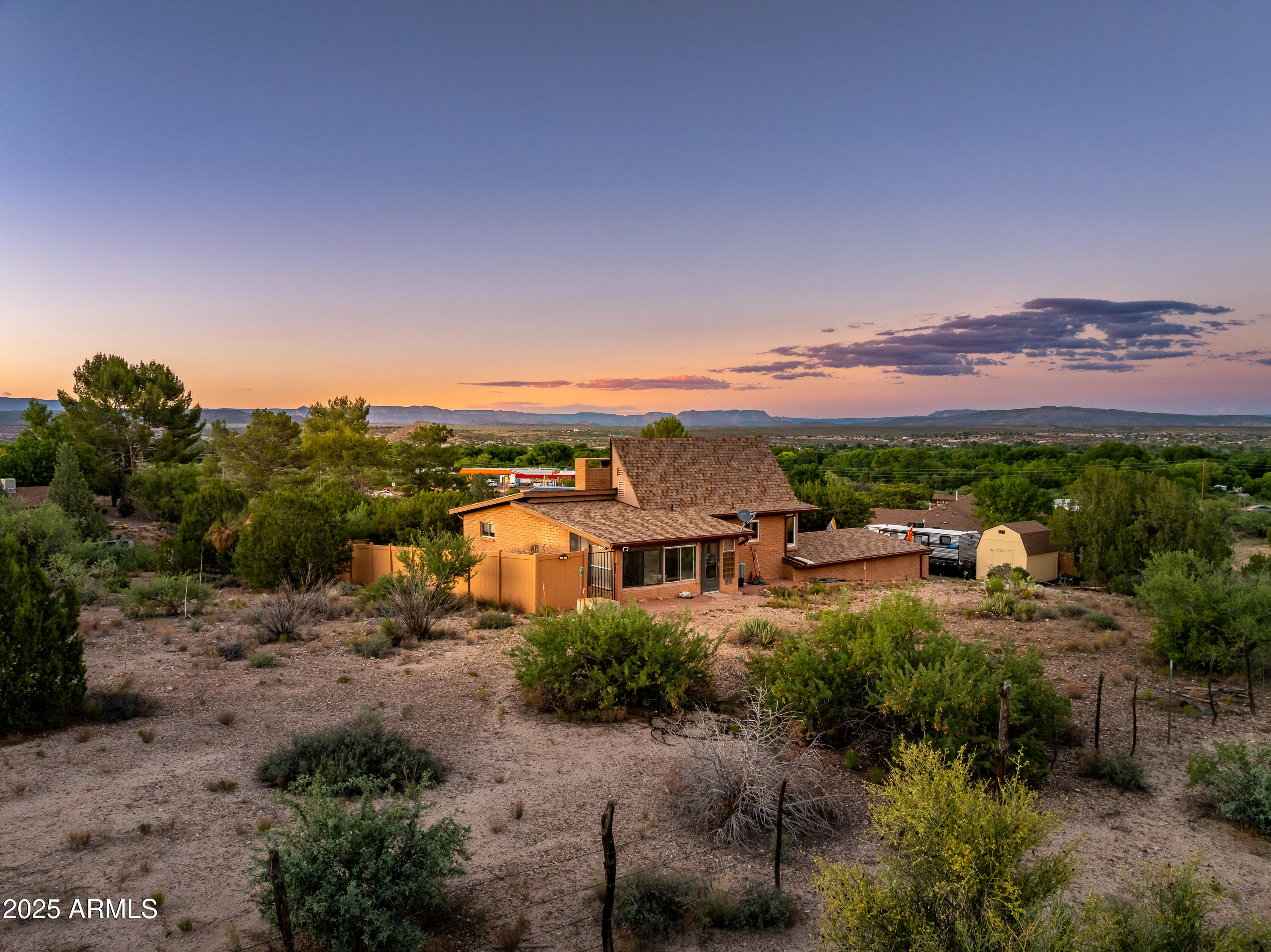 2645 E Lobo Circle — photo