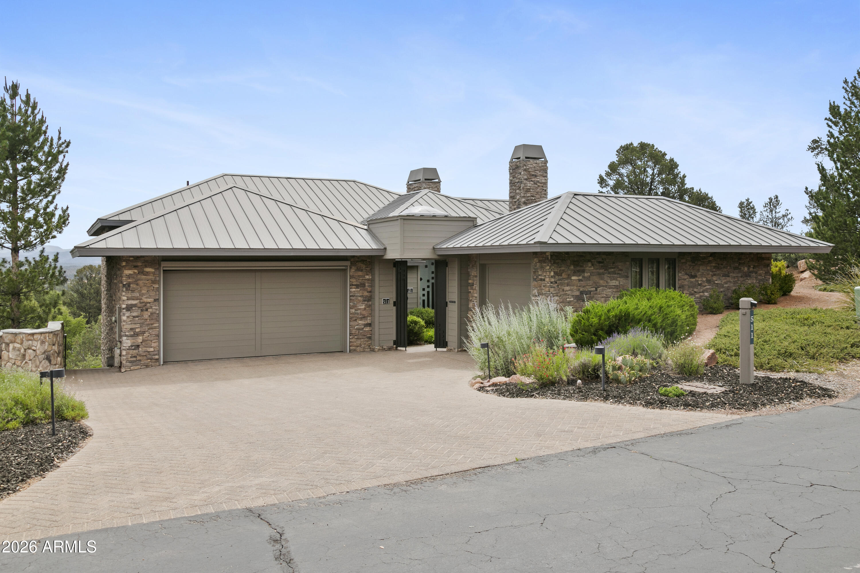 511 N Grapevine Drive — photo
