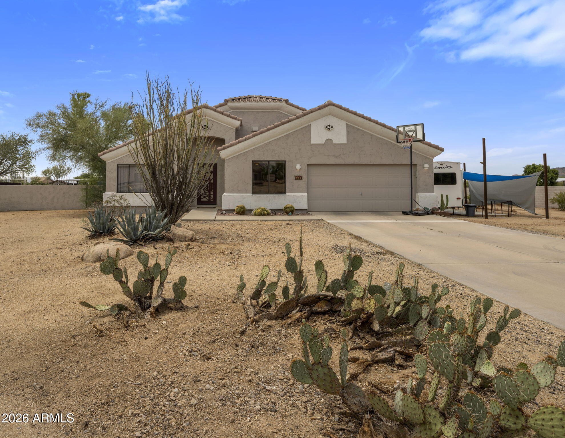 229 E Jordon Lane — photo