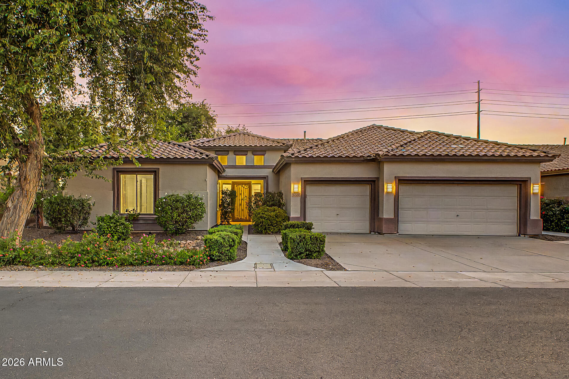 5610 S Eucalyptus Place — photo