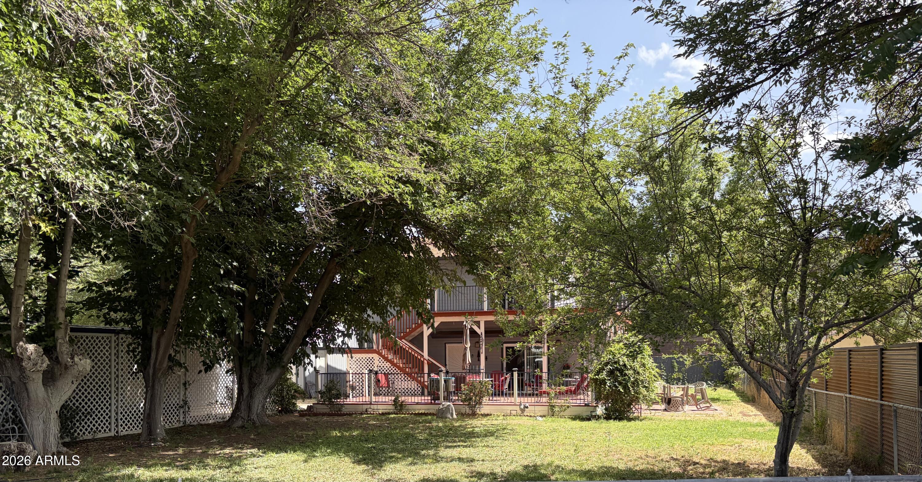 1805 W Oak Lane — photo