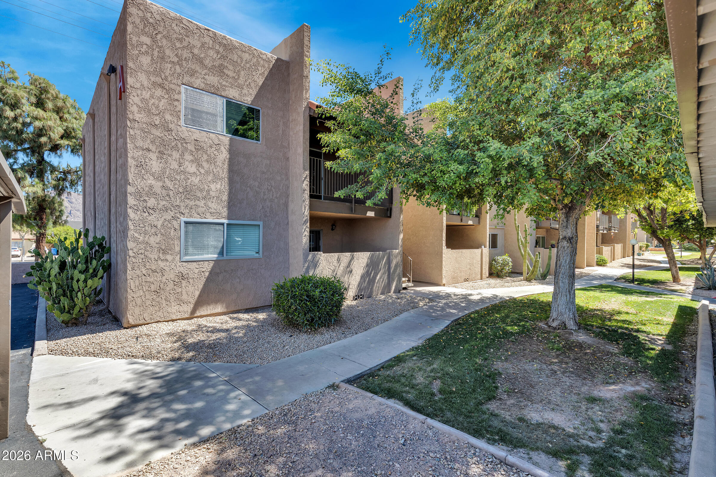 5525 E Thomas Road a1 — photo