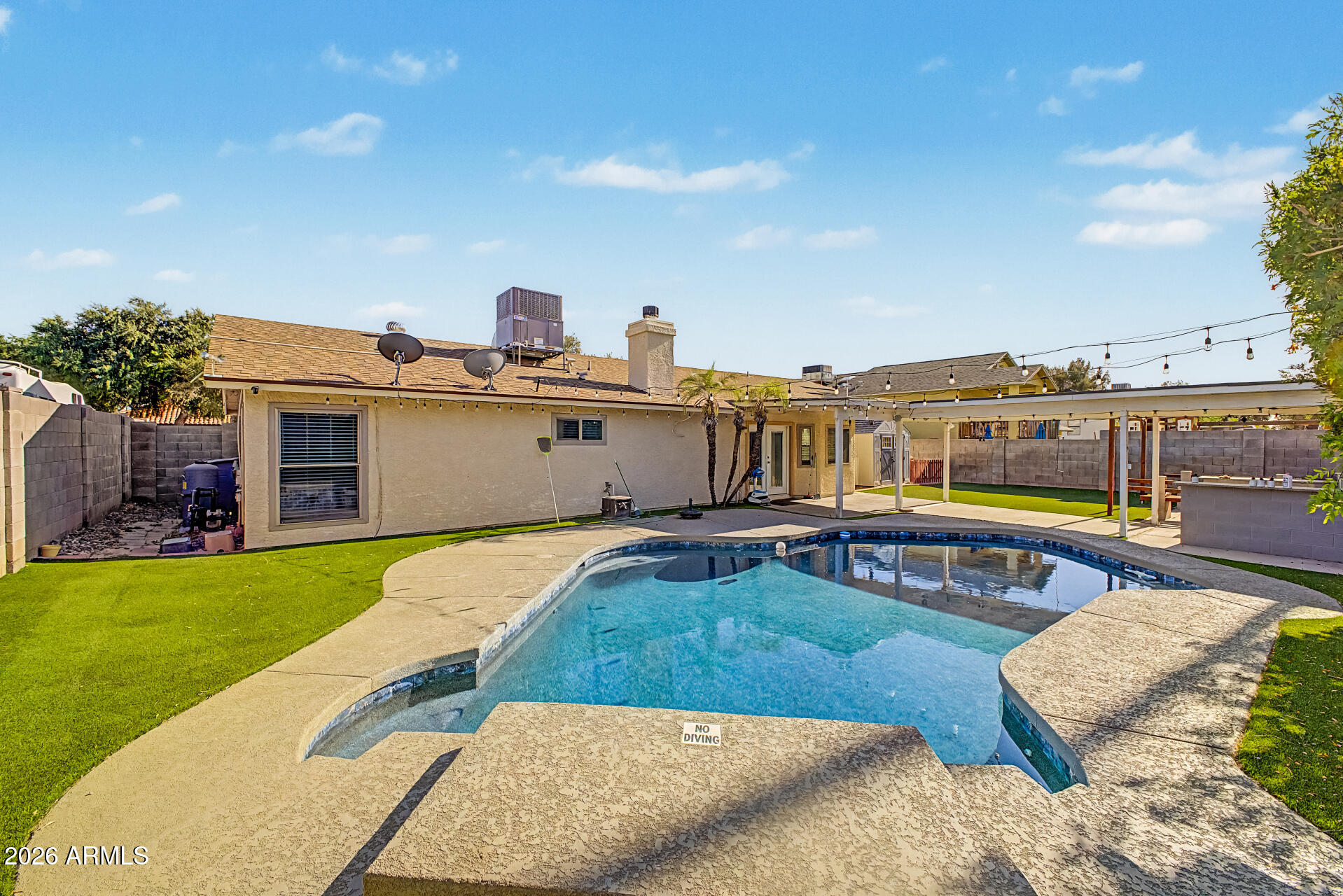 7338 E Greenway Street — photo