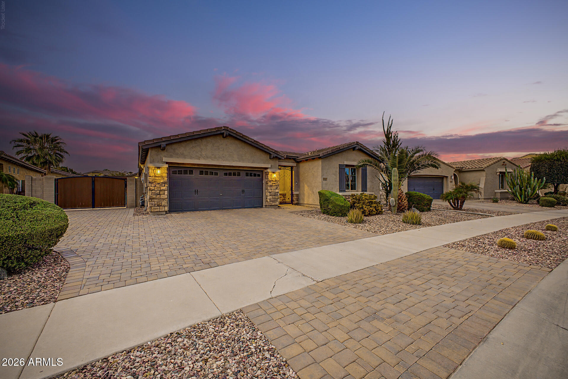 14468 W Desert Flower Drive — photo