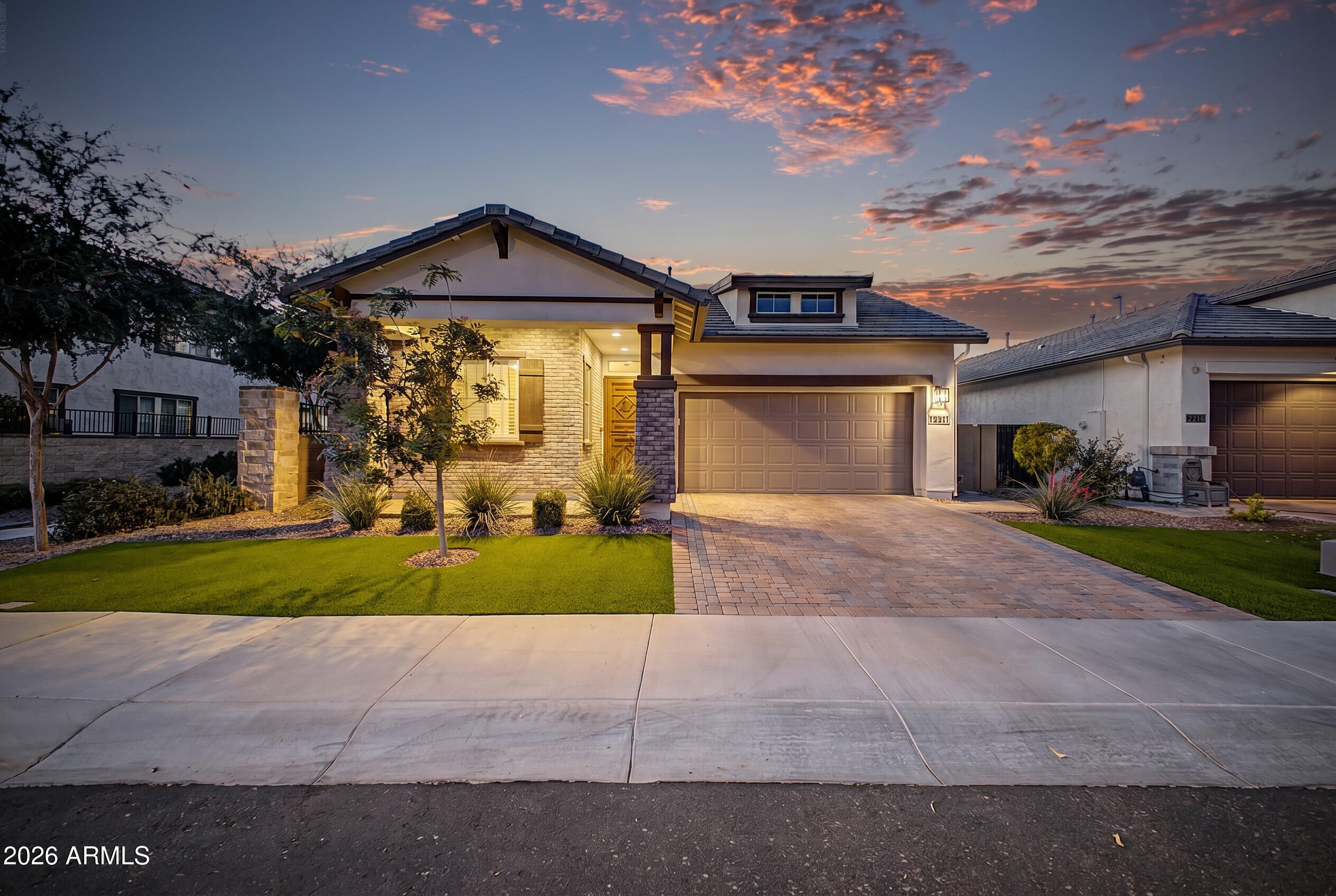 2110 E Oriole Drive — photo