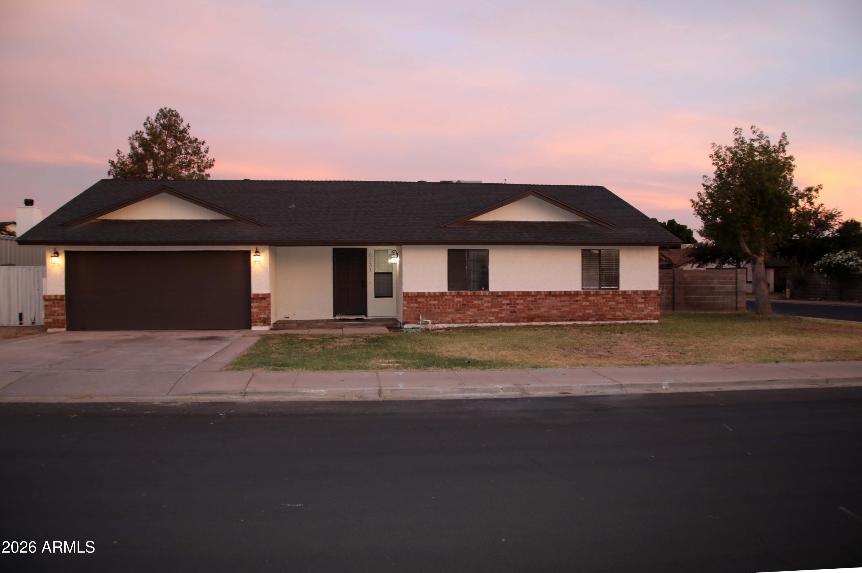 6231 E Inglewood Street — photo