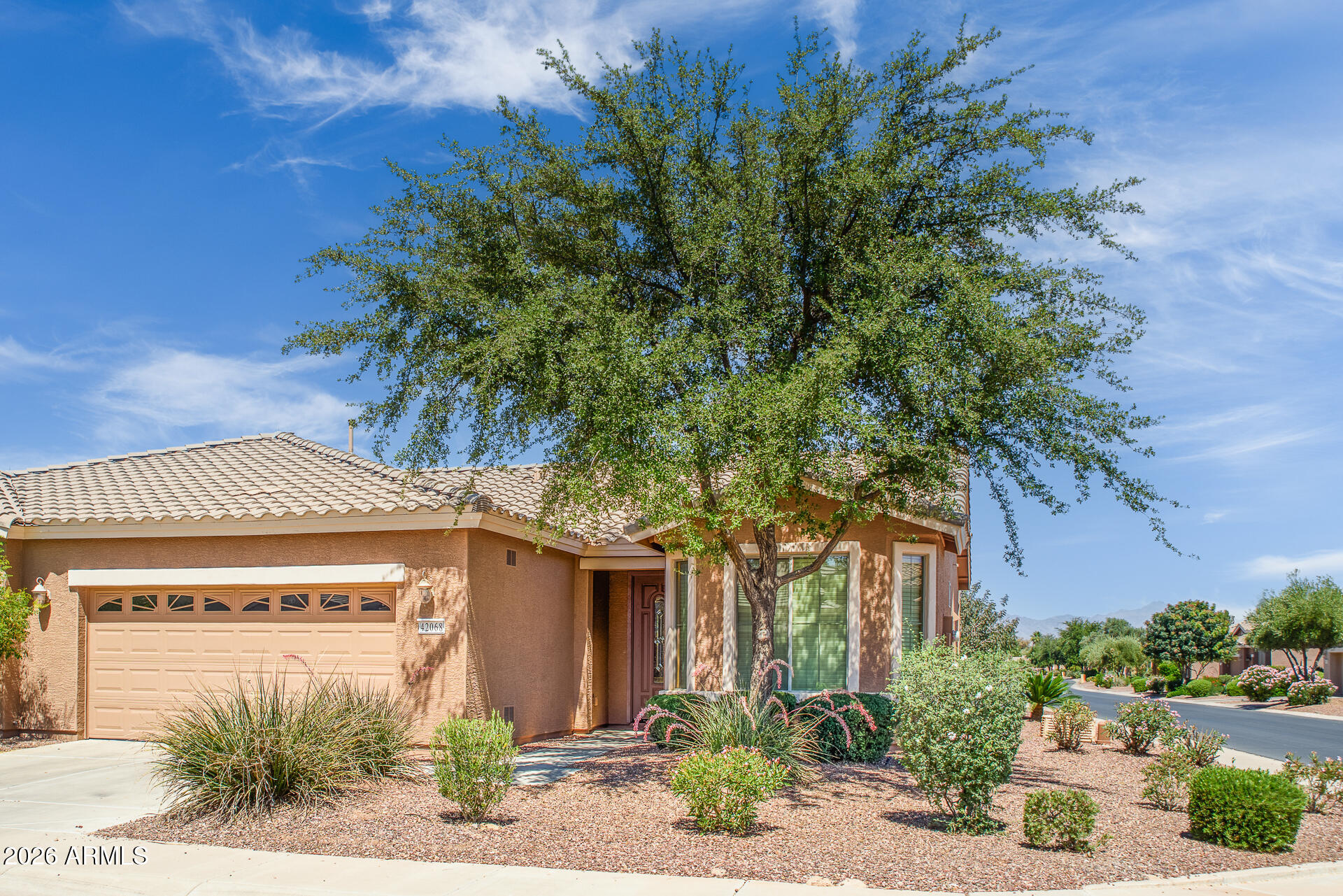 42068 W Miller Lane — photo