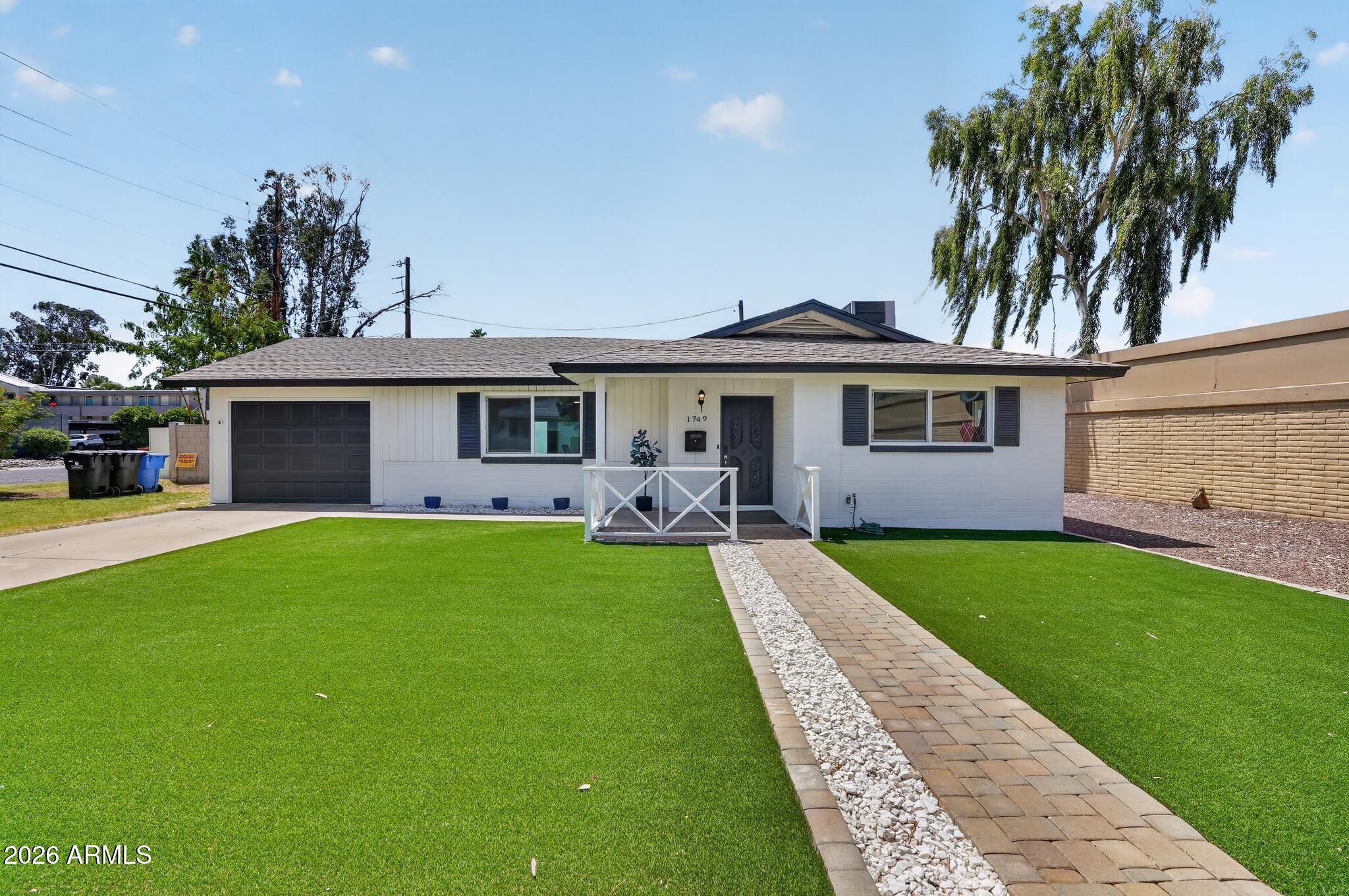 1749 E Medlock Drive — photo