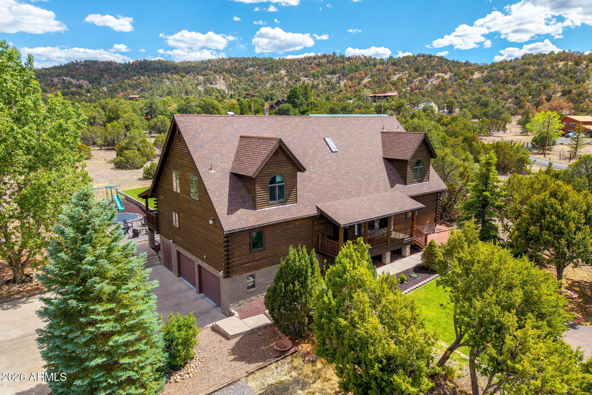 1345 Amity Lane — photo