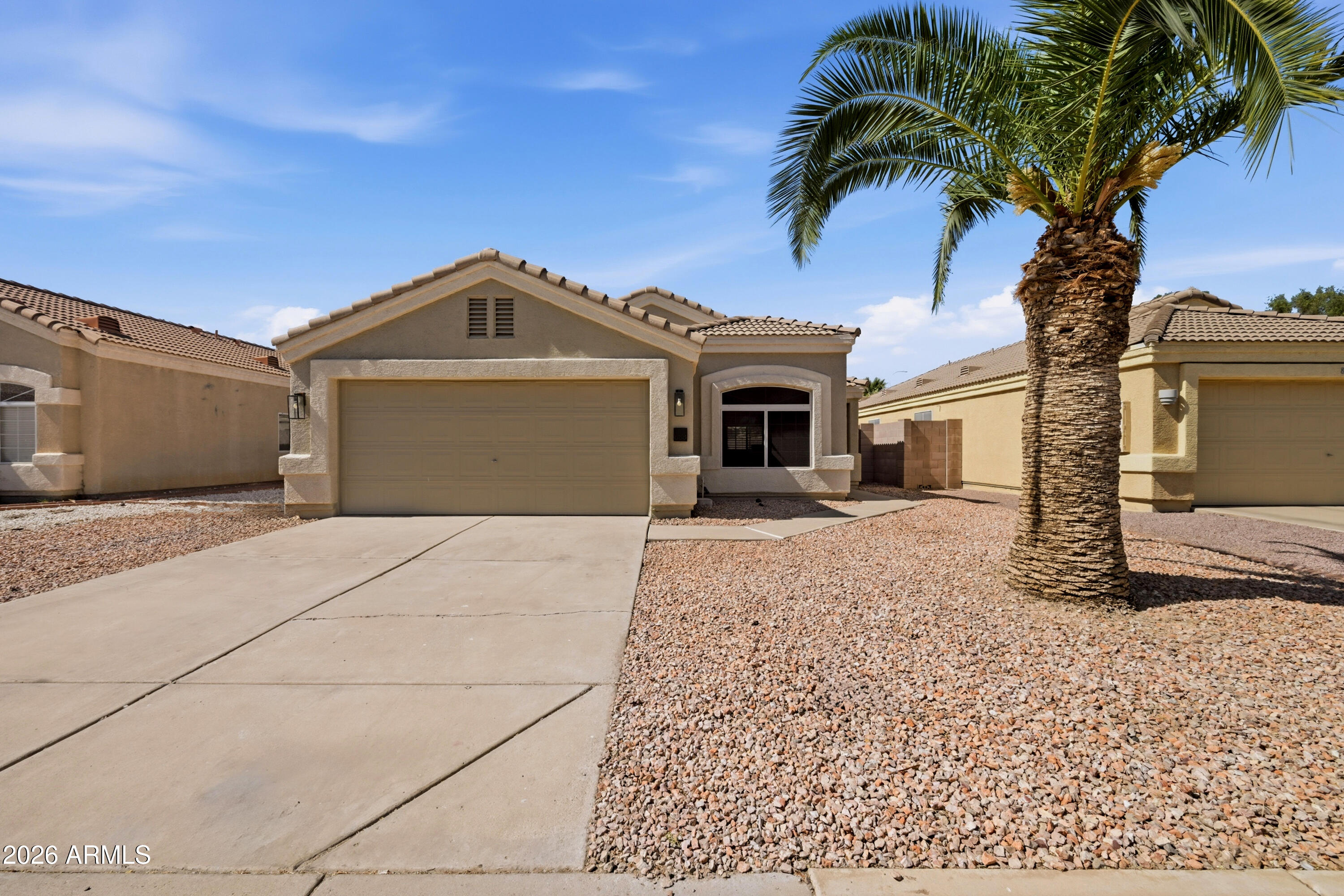 868 E Laredo Street — photo