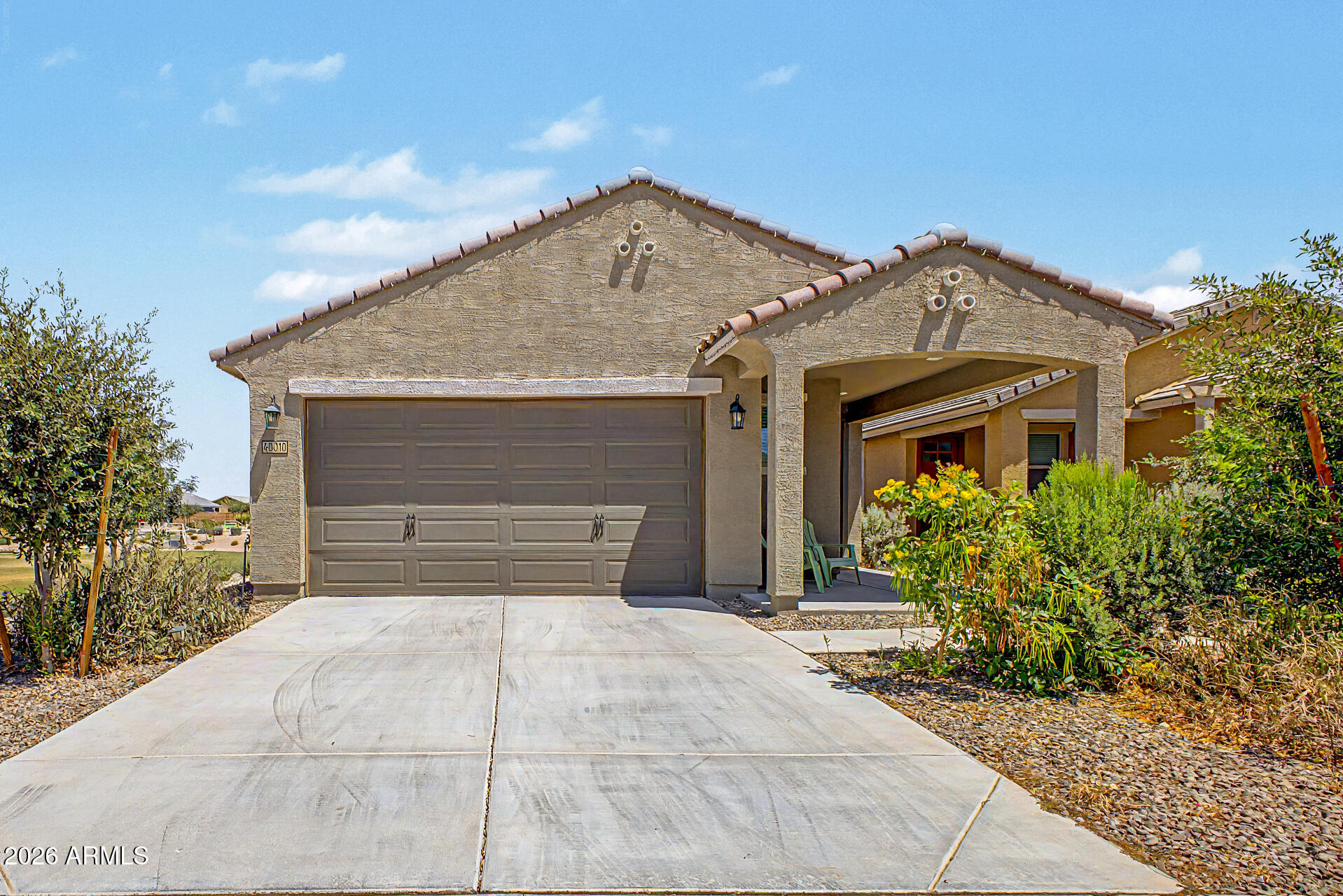 40010 W Cahill Drive — photo