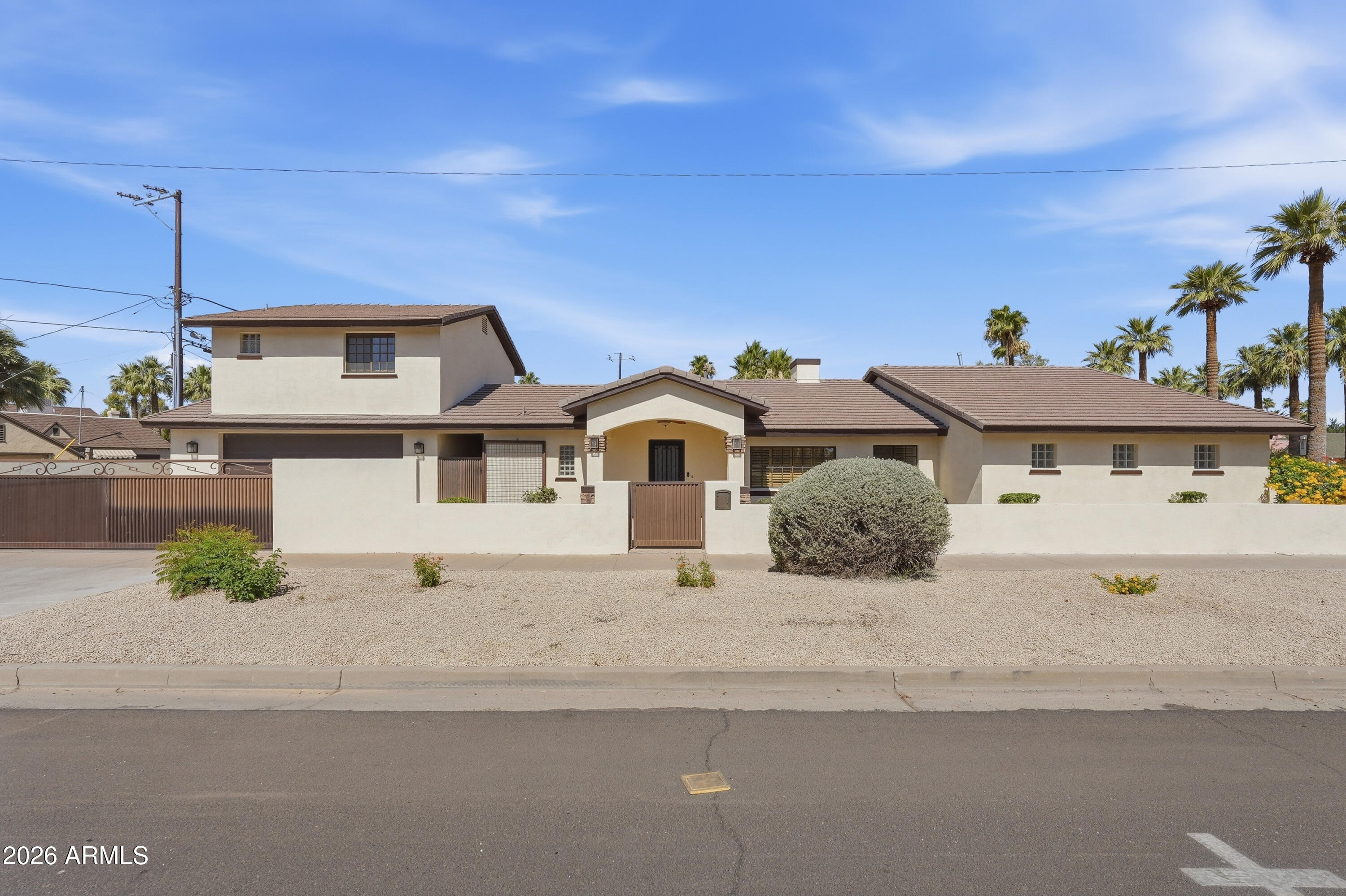 301 W Cypress Street — photo