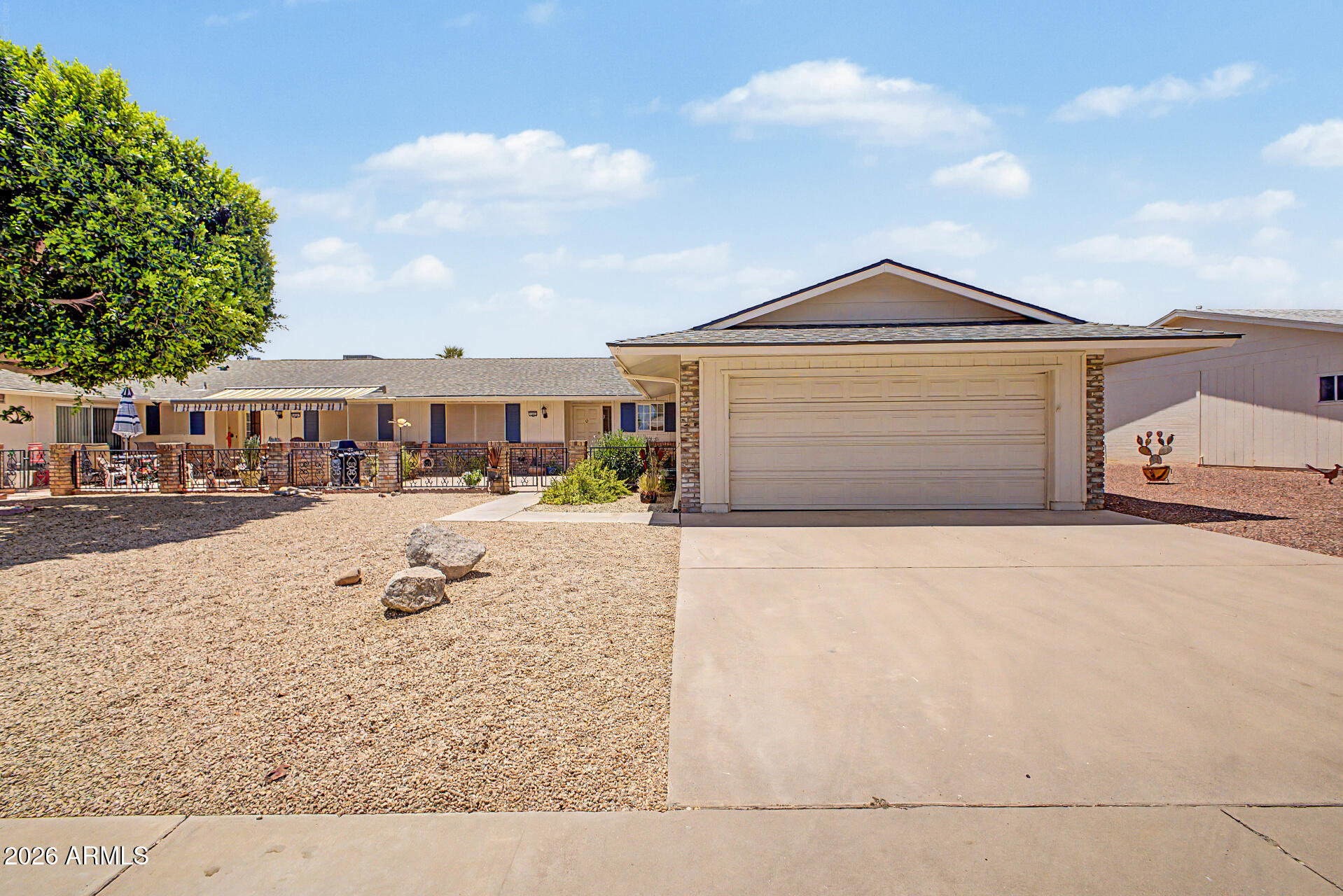 10609 W Tropicana Circle — photo