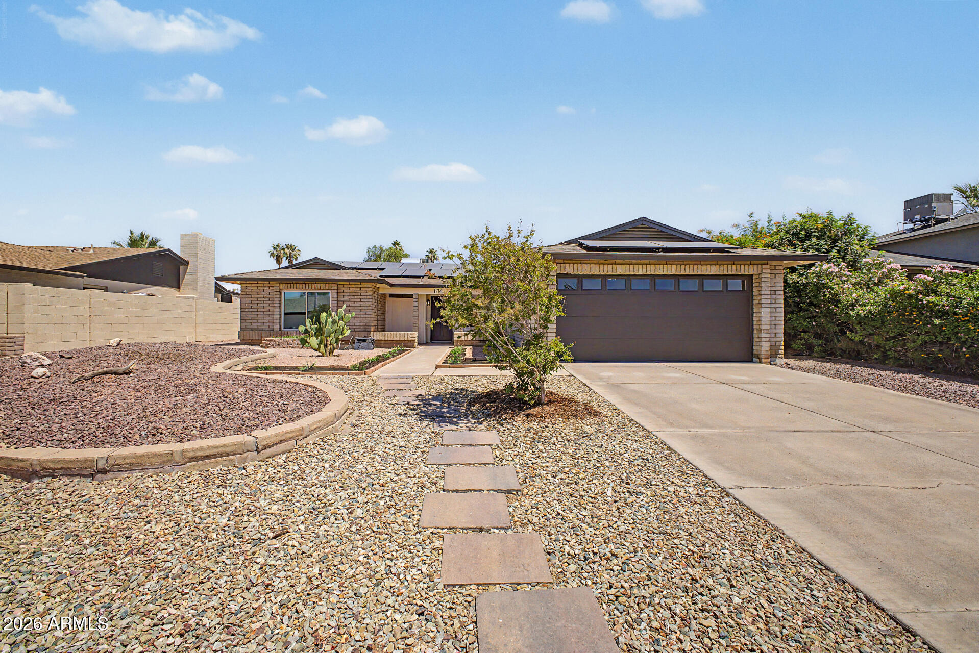 814 E Chilton Drive — photo