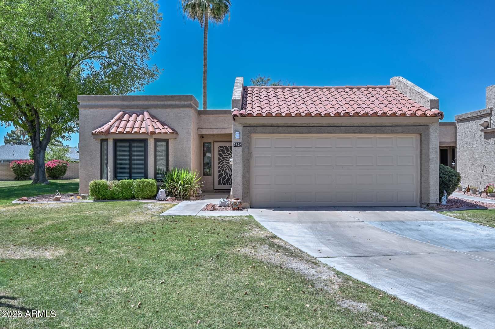 9834 W Kerry Lane — photo