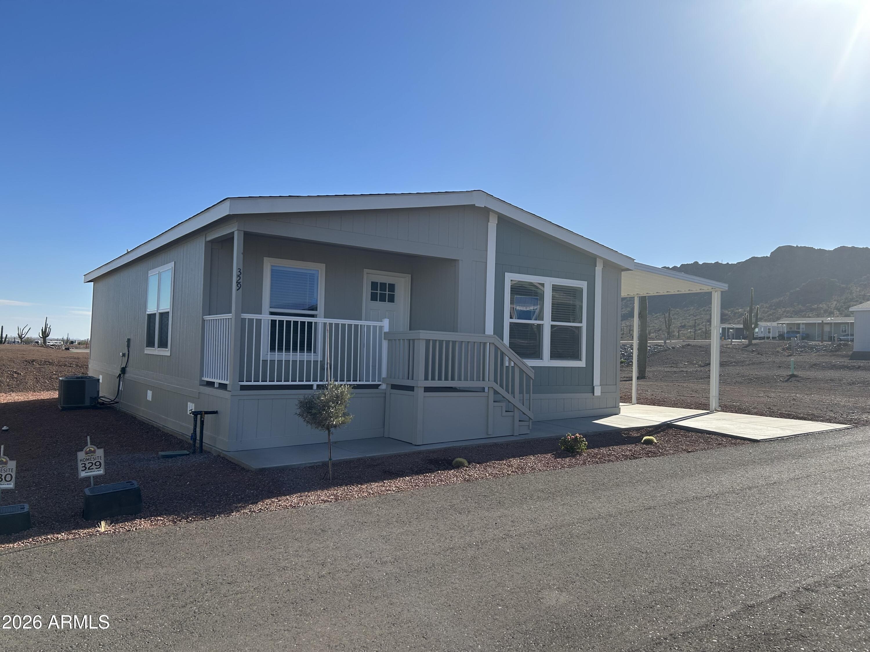 17065 E Peak Lane 329 — photo