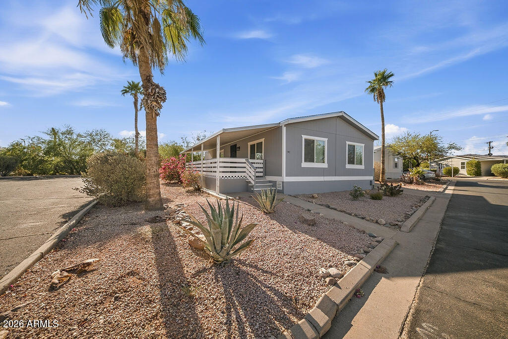 2000 S Apache Road 91 — photo