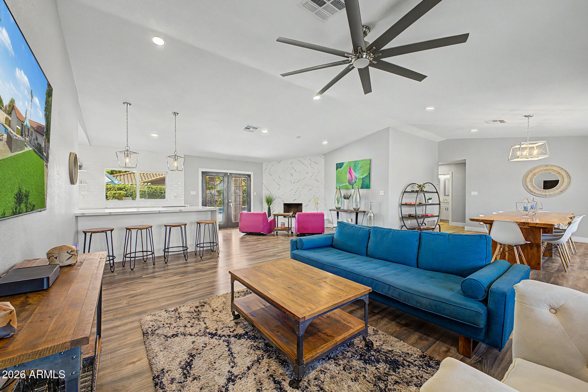 314 E Marconi Avenue — photo