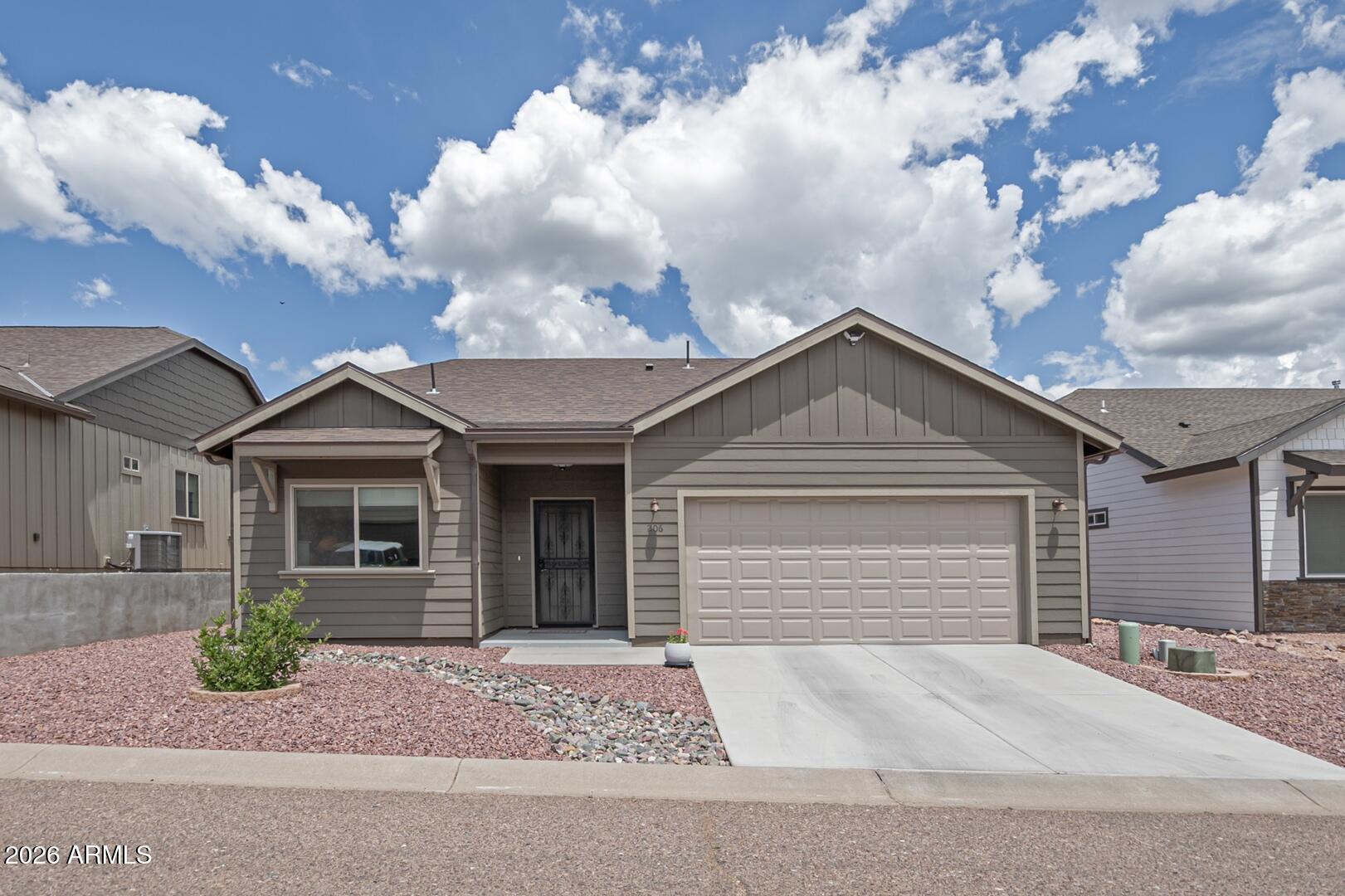 206 S Thunder Mountain — photo