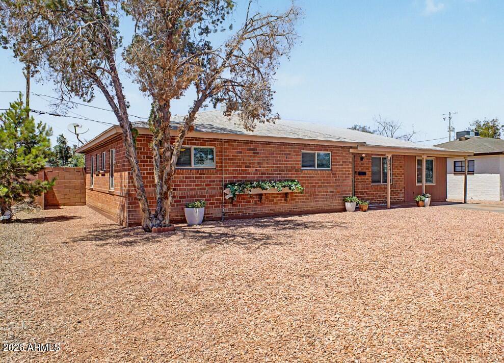 2344 W Mitchell Drive — photo