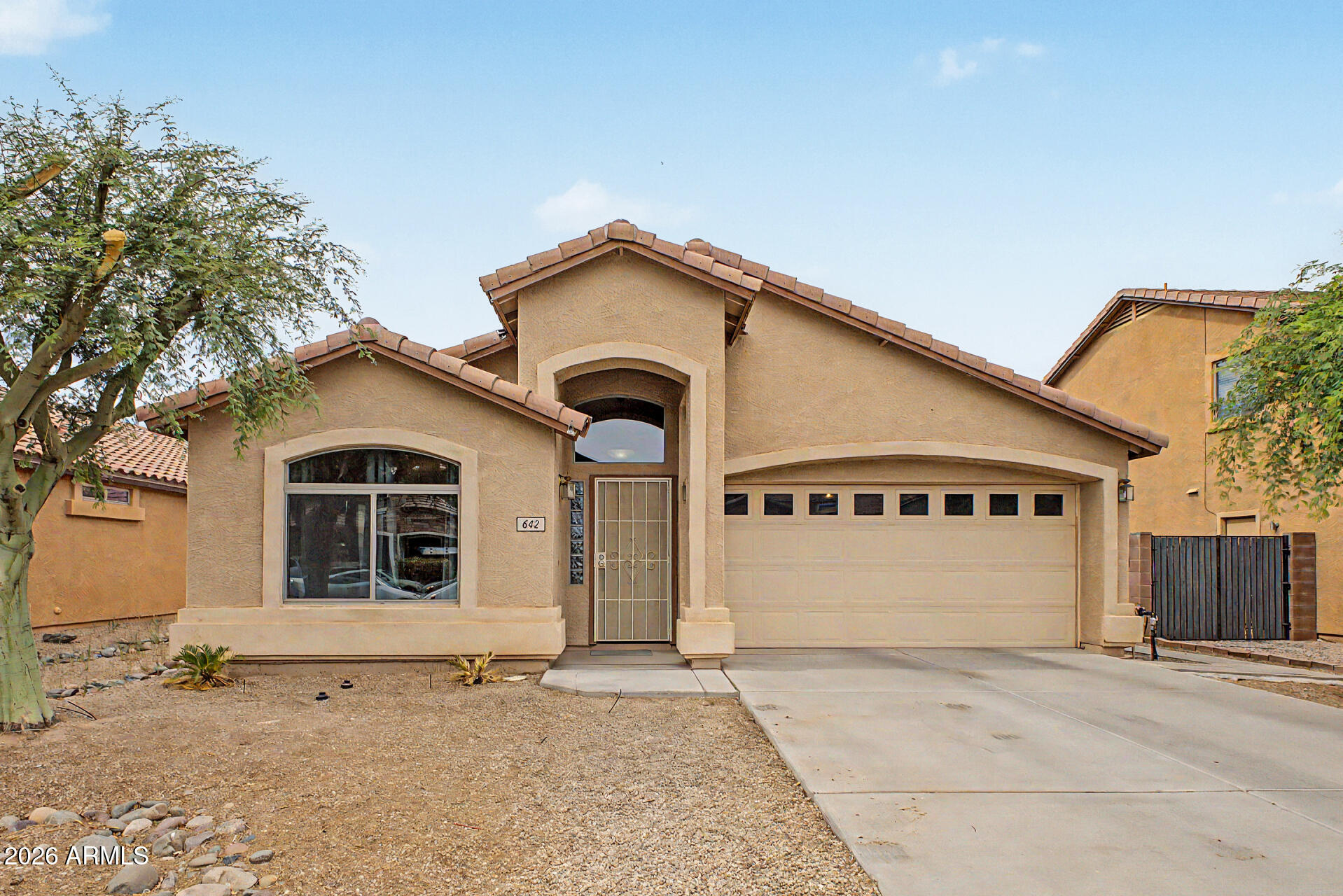 642 W Mesquite Tree Lane — photo