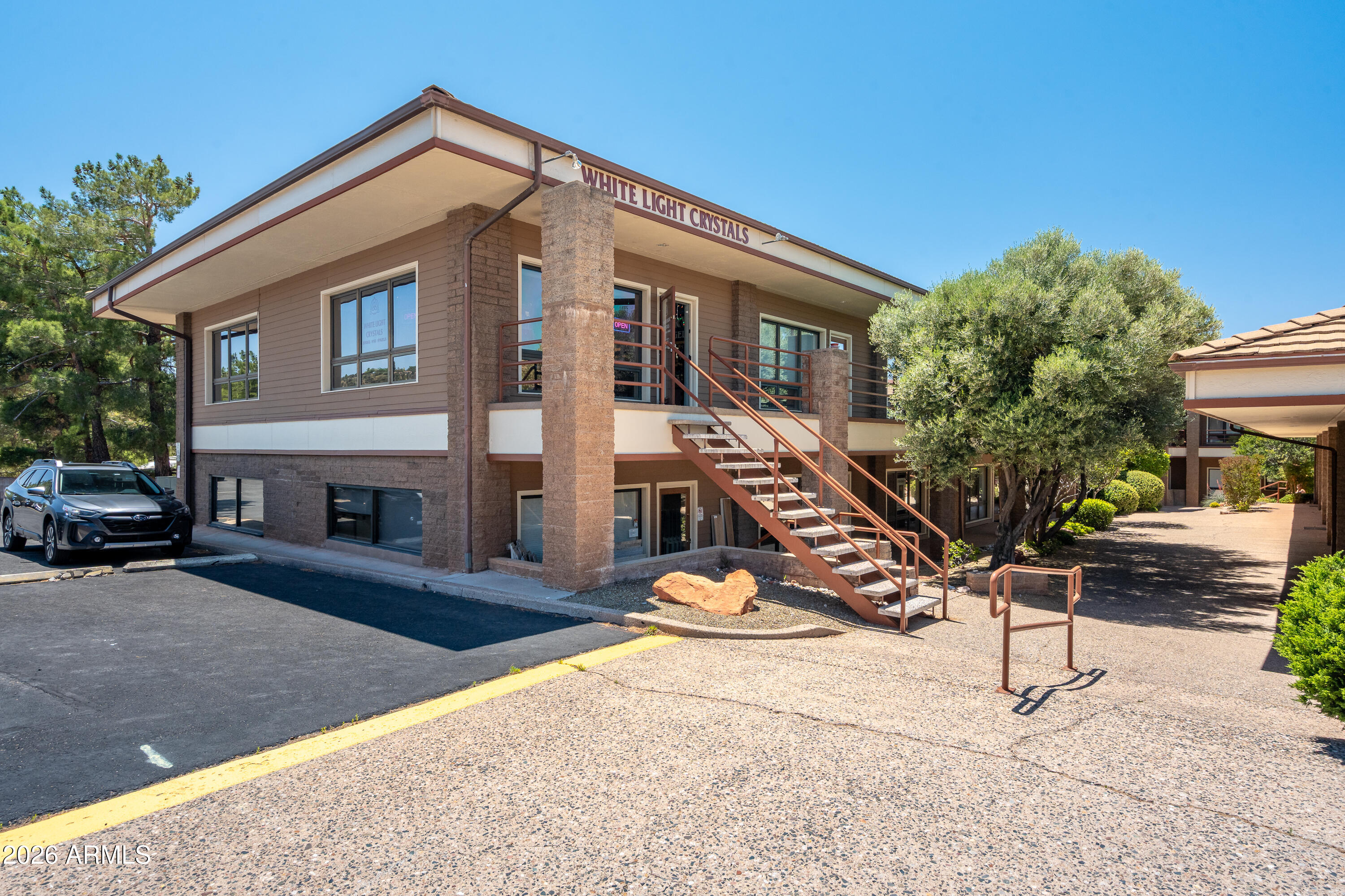 2155 W State Route 89a 101/102 — photo