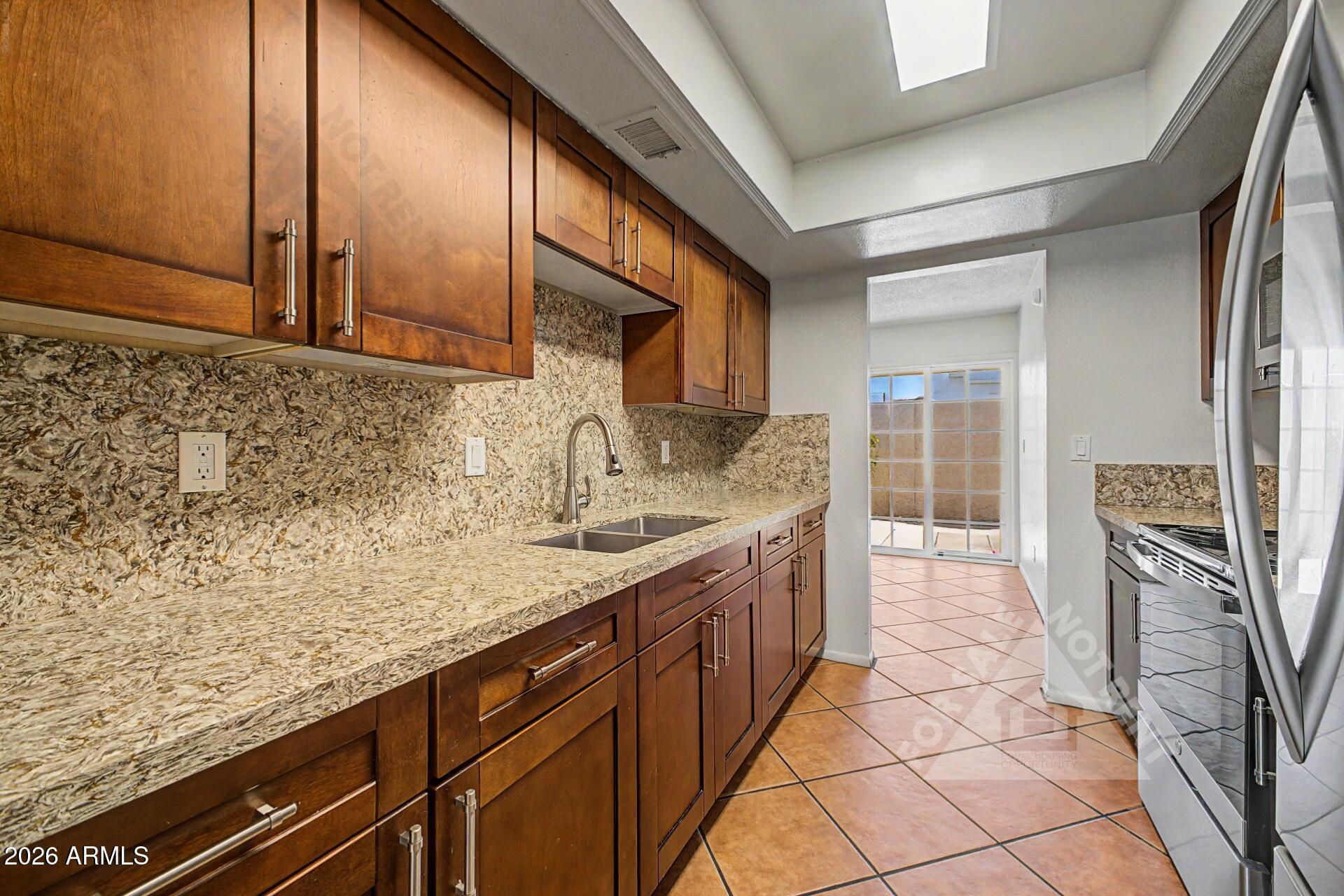 912 E Villa Rita Drive — photo