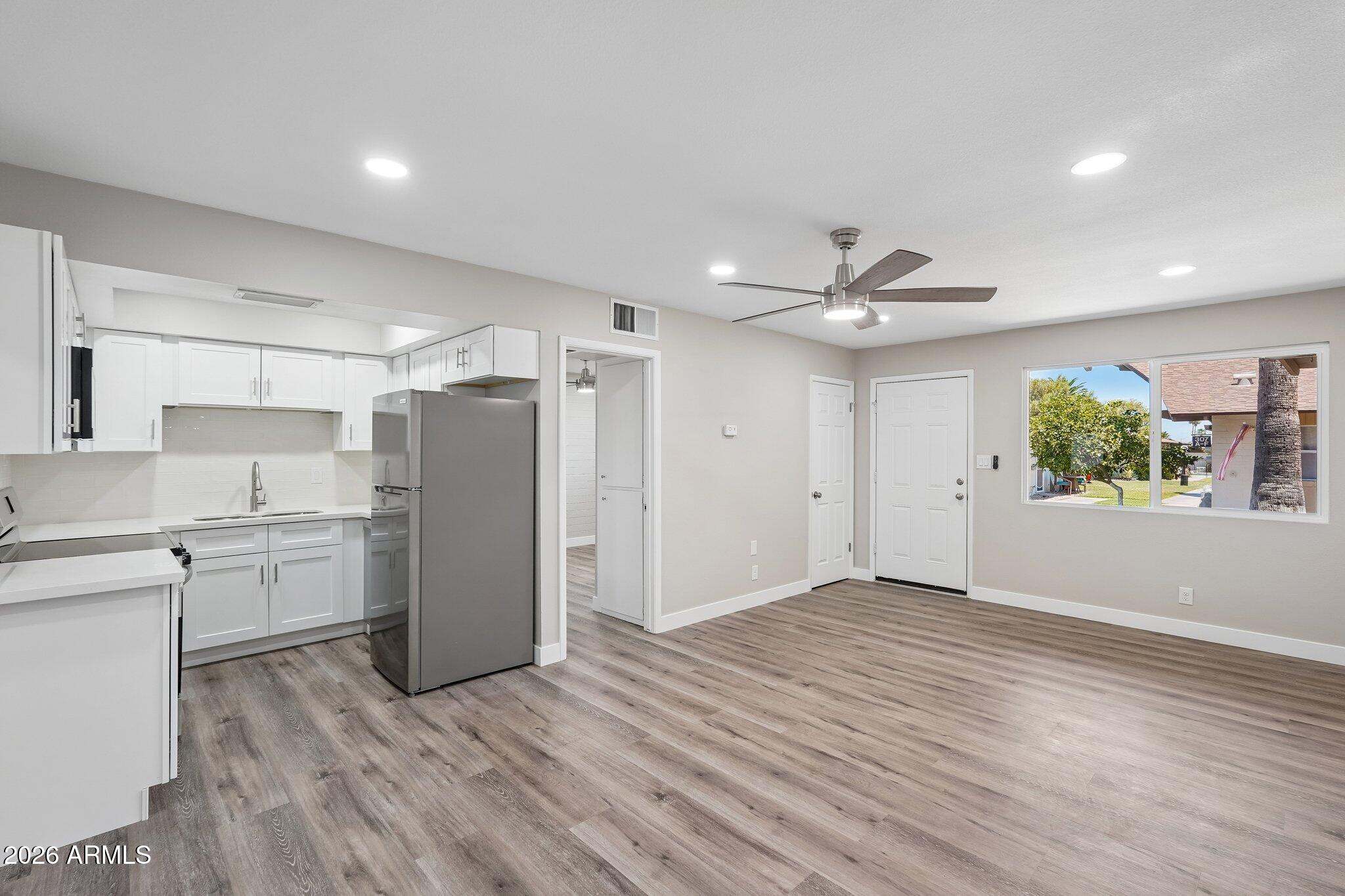 6721 E McDowell Road D302 — photo