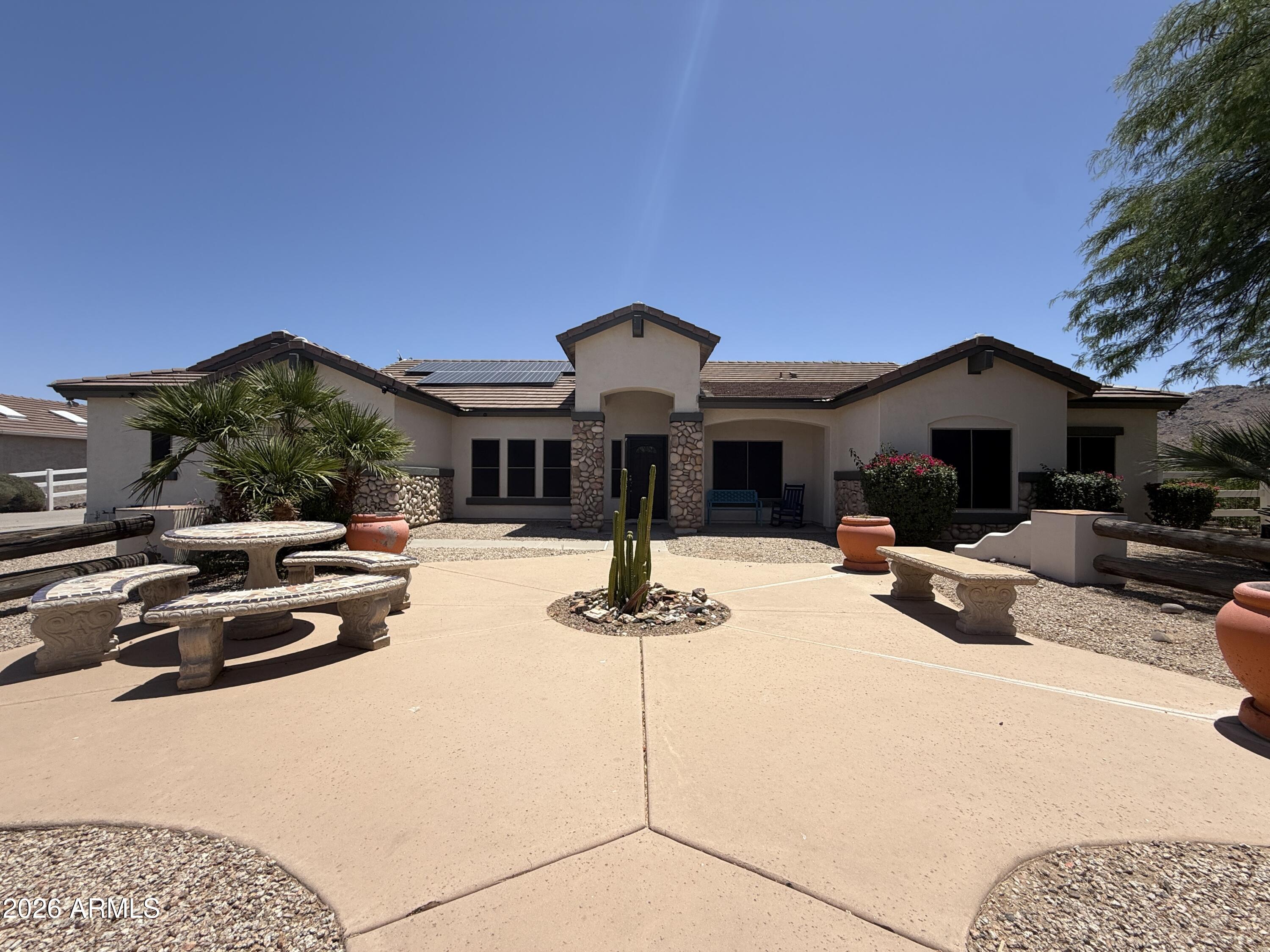 35519 N Moyes Road — photo