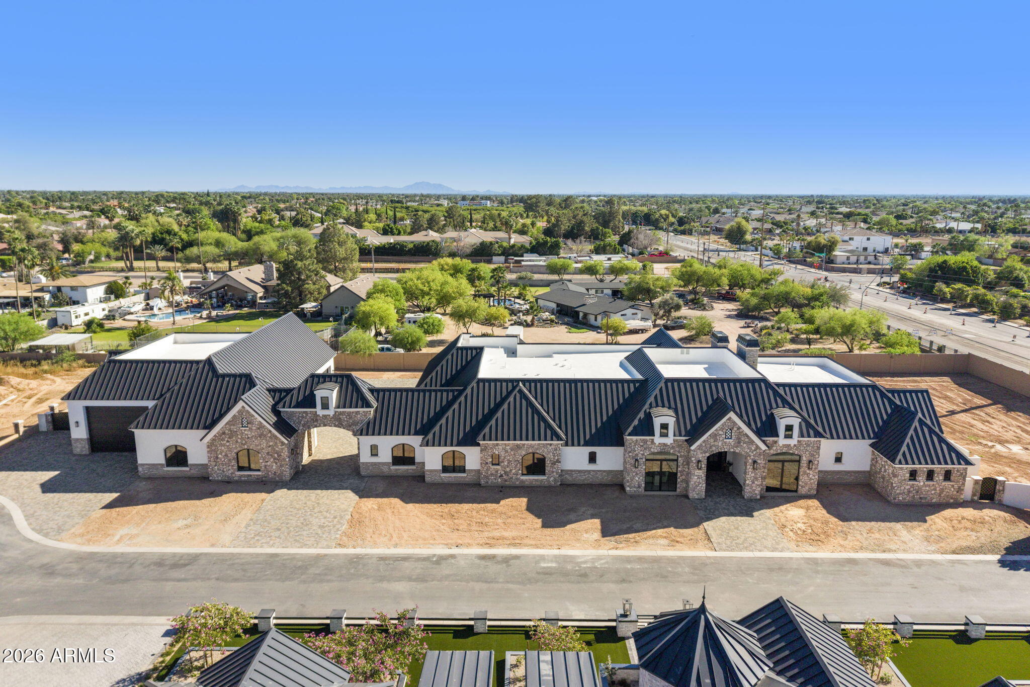 3623 E Mallory Circle — photo