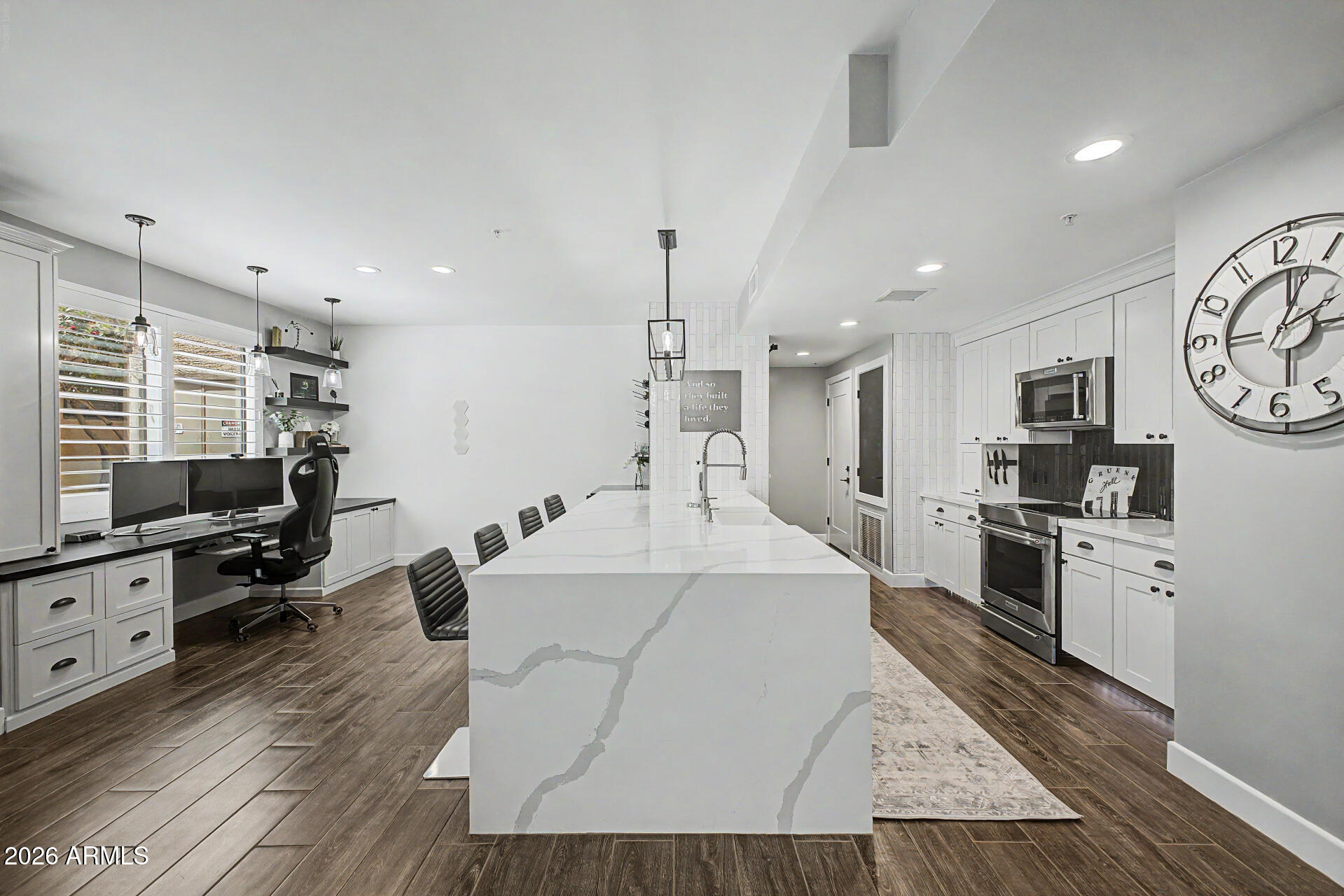 705 W Queen Creek Road 1061 — photo