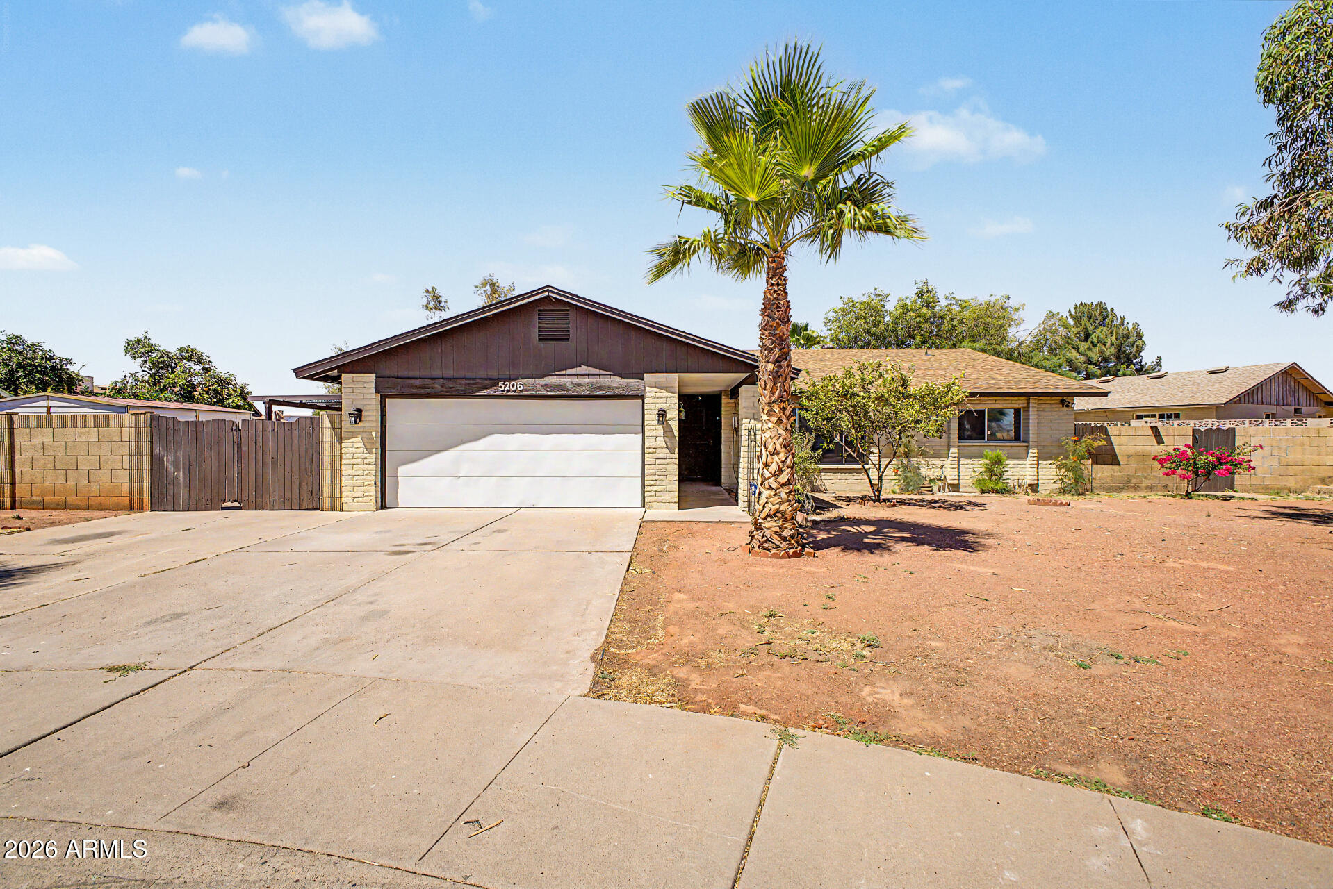 5206 W Dailey Street — photo