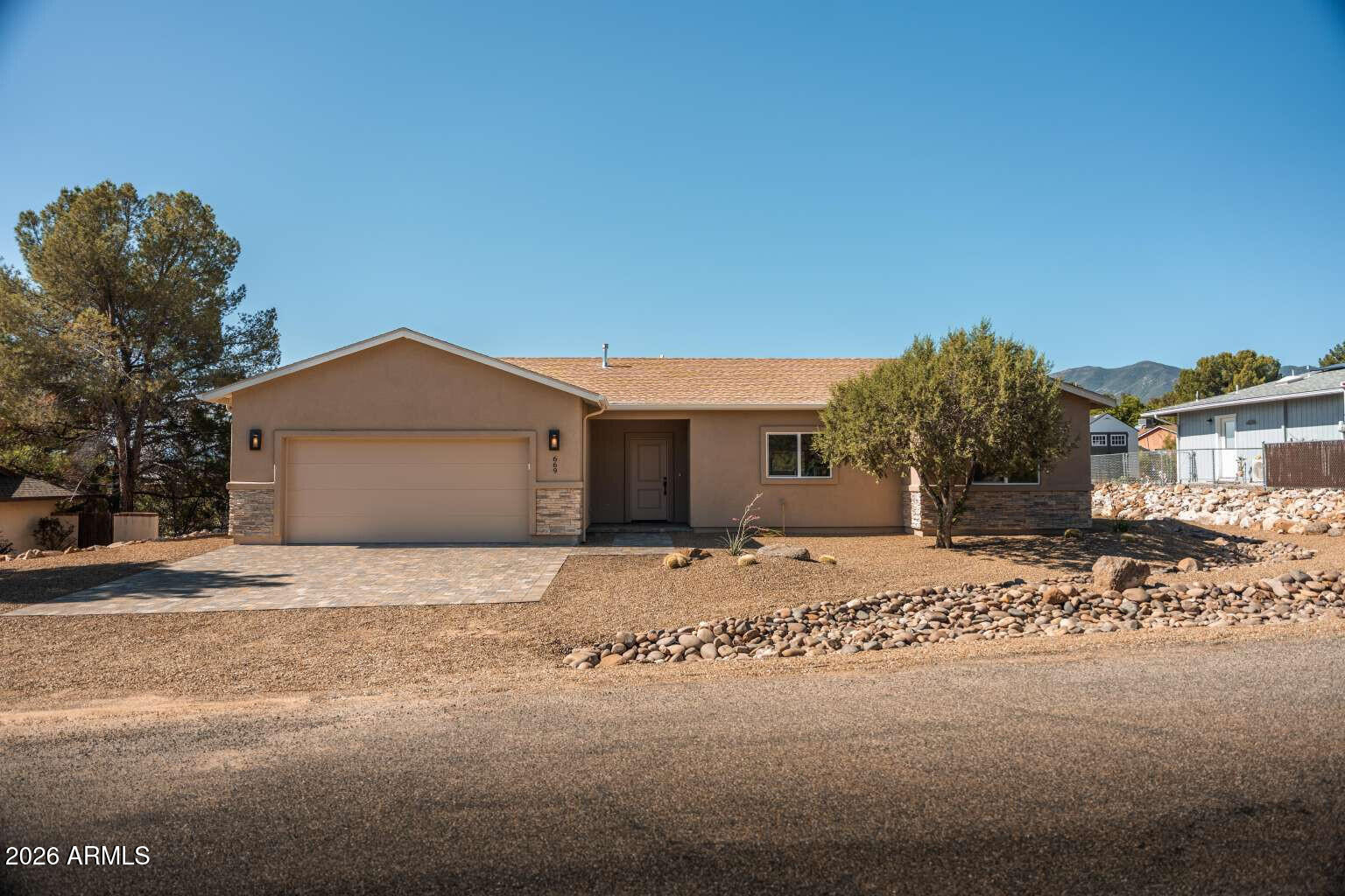 669 E Alvarado Lane — photo