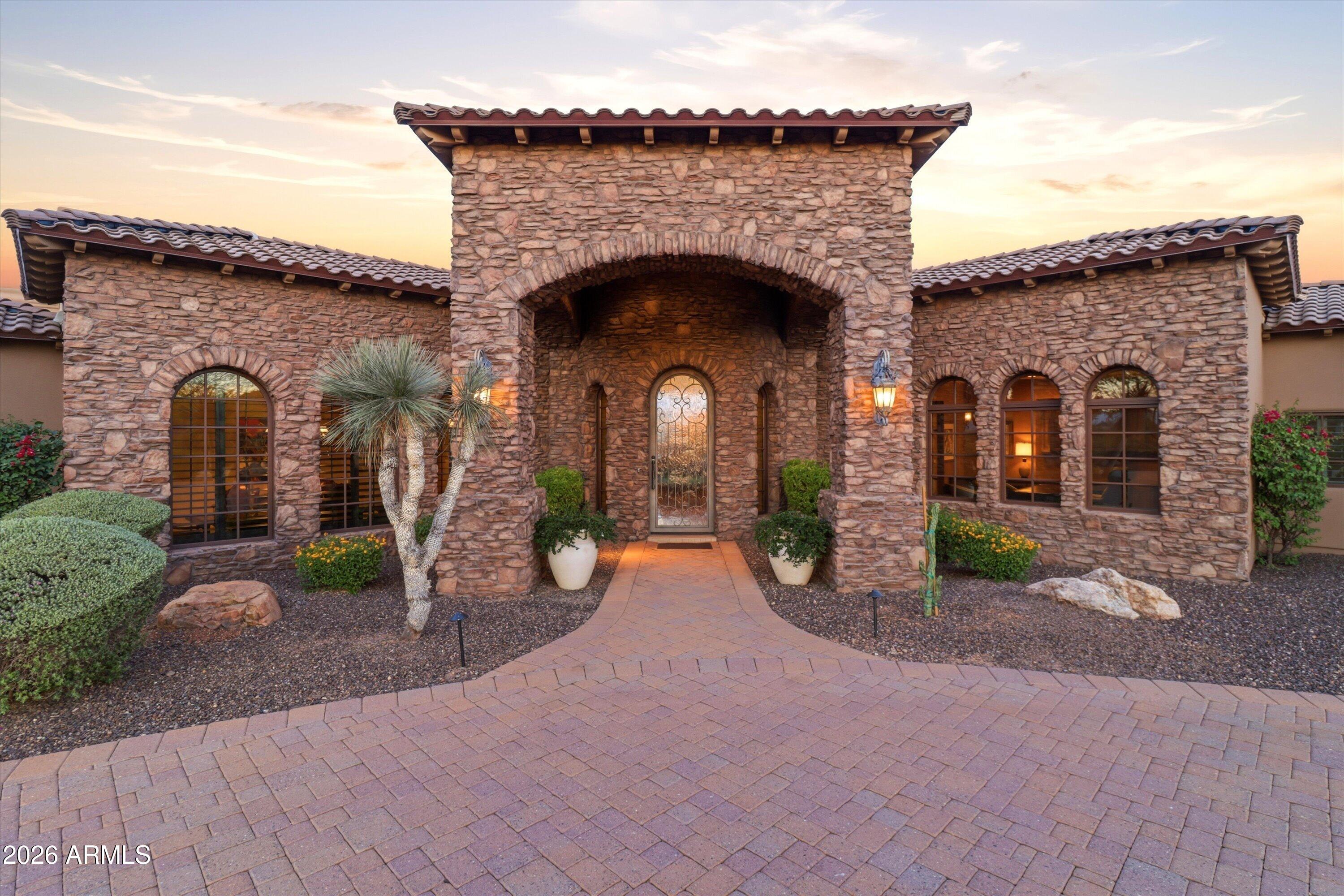 11659 E Cavedale Drive — photo