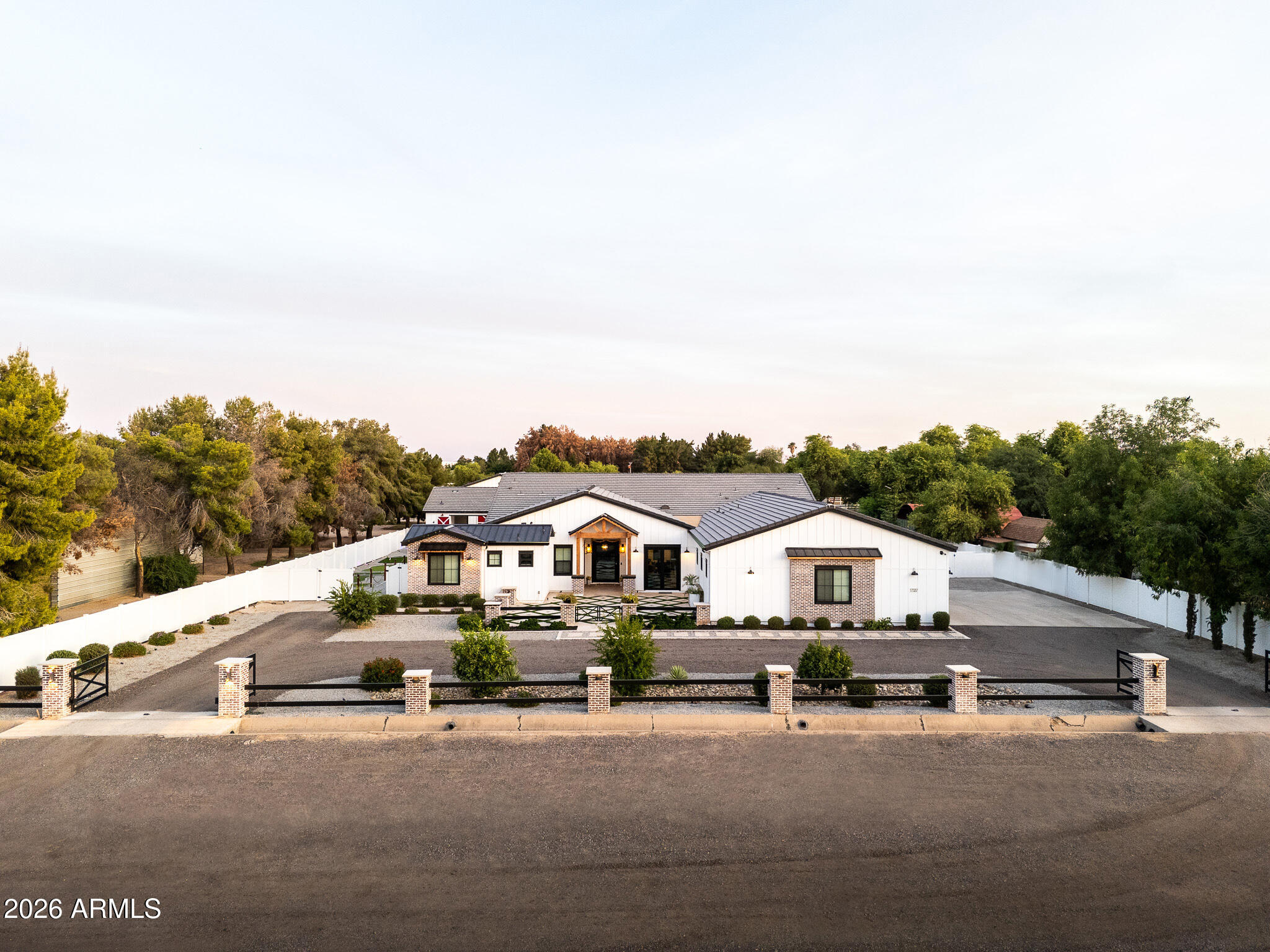 17337 W Peoria Avenue — photo