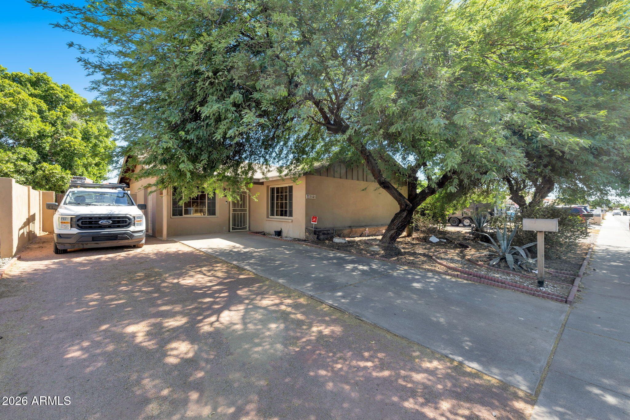 3141 W Desert Cove Avenue — photo