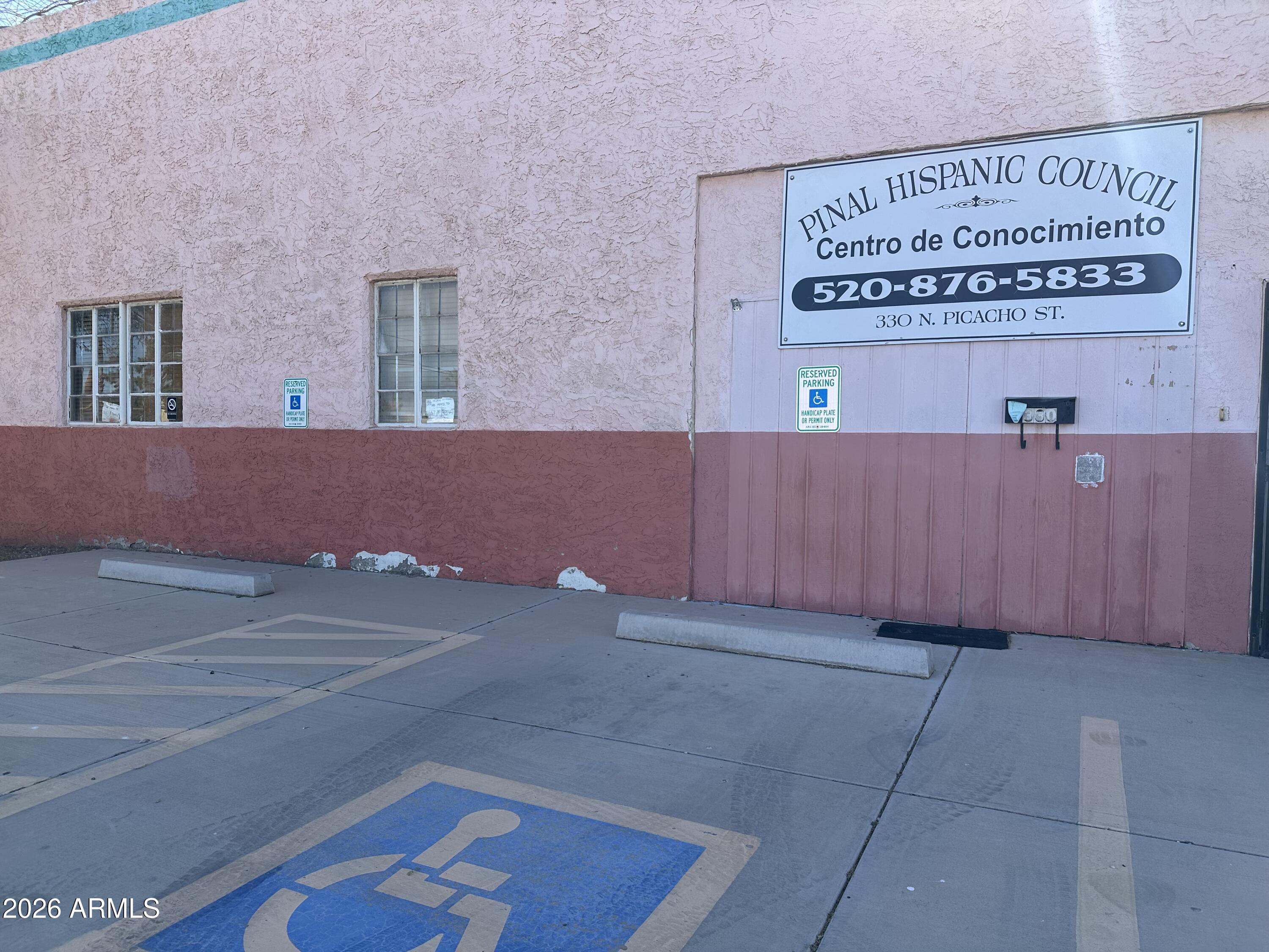 330 N Picacho Street — photo