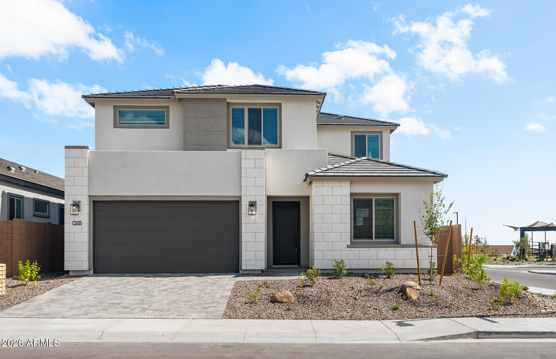 2440 W Nighthawk Way — photo