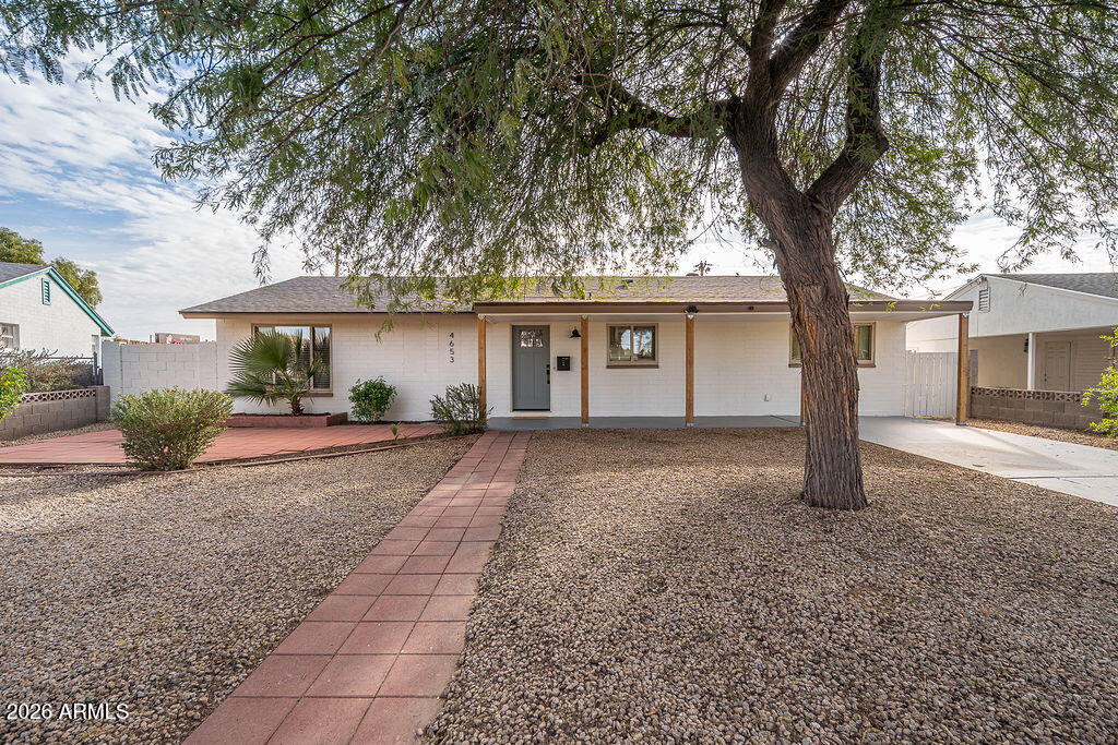 4653 E Almeria Road — photo