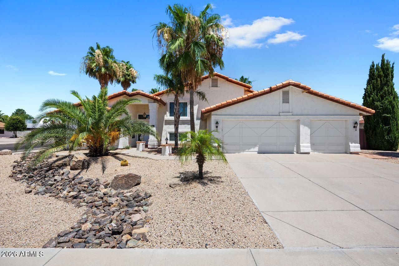 4402 E Vista Drive — photo