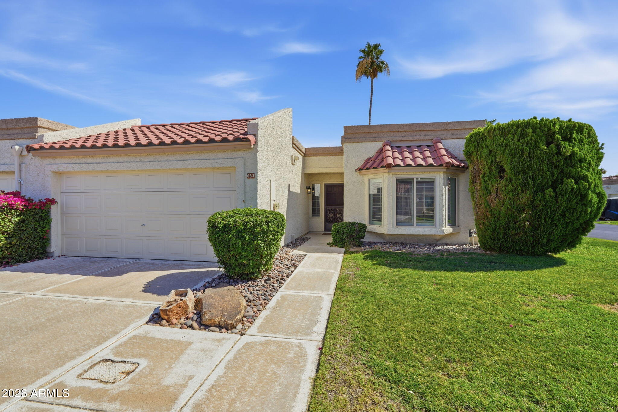 663 S Saguaro Way — photo