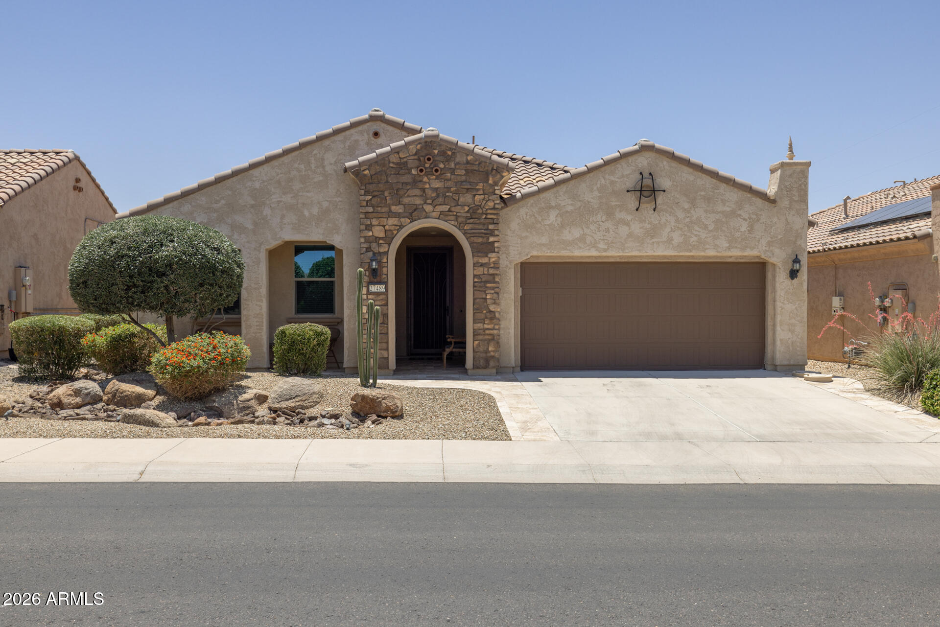 27489 W Mohawk Lane — photo