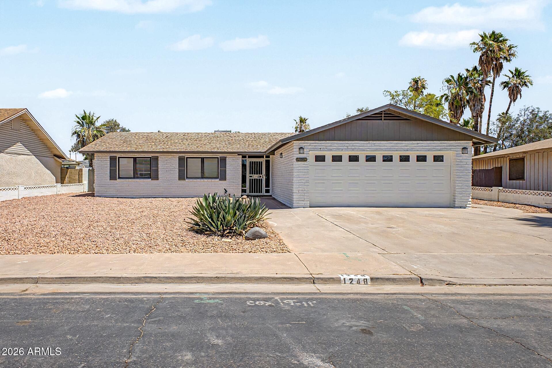 1248 E Indigo Street — photo