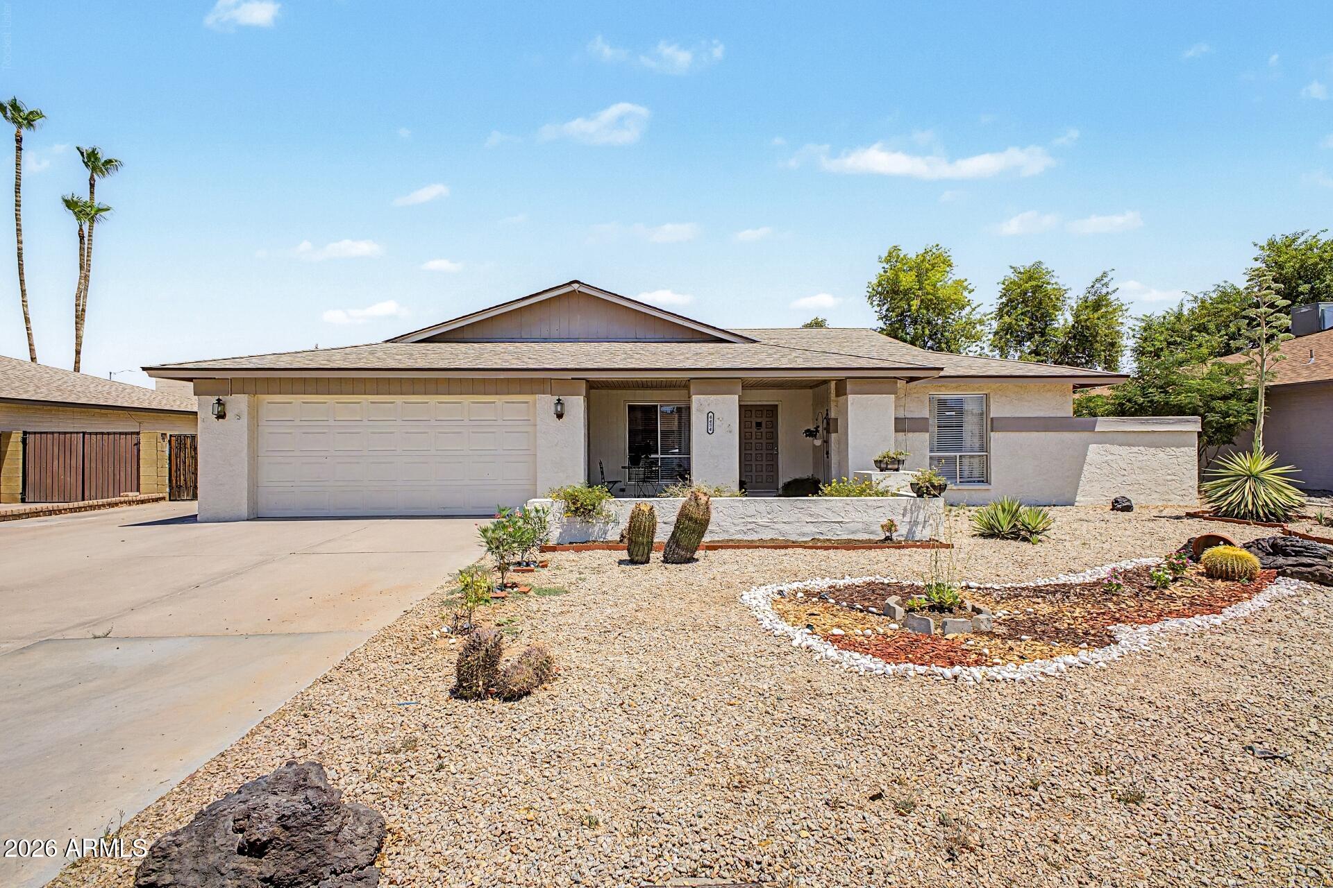 4434 W Dahlia Drive — photo